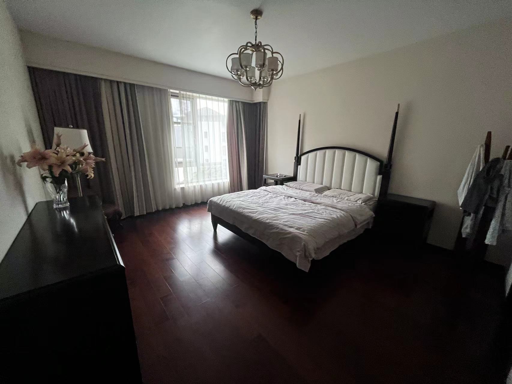 晋合湘水湾二期 5室2厅3卫 220.0万 晋合湘水湾二期 5室2厅3卫 220.0万室内图