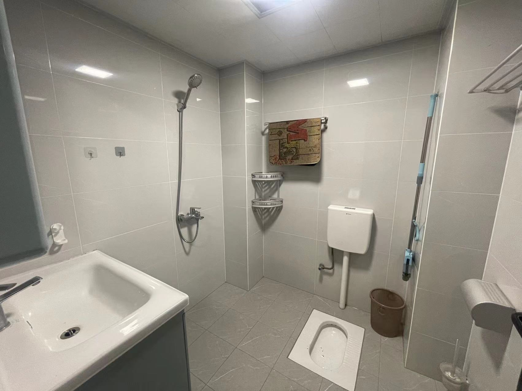 山水洲城华晨第一城 1室1厅1卫 24.3万 山水洲城华晨第一城 1室1厅1卫 24.3万室内图