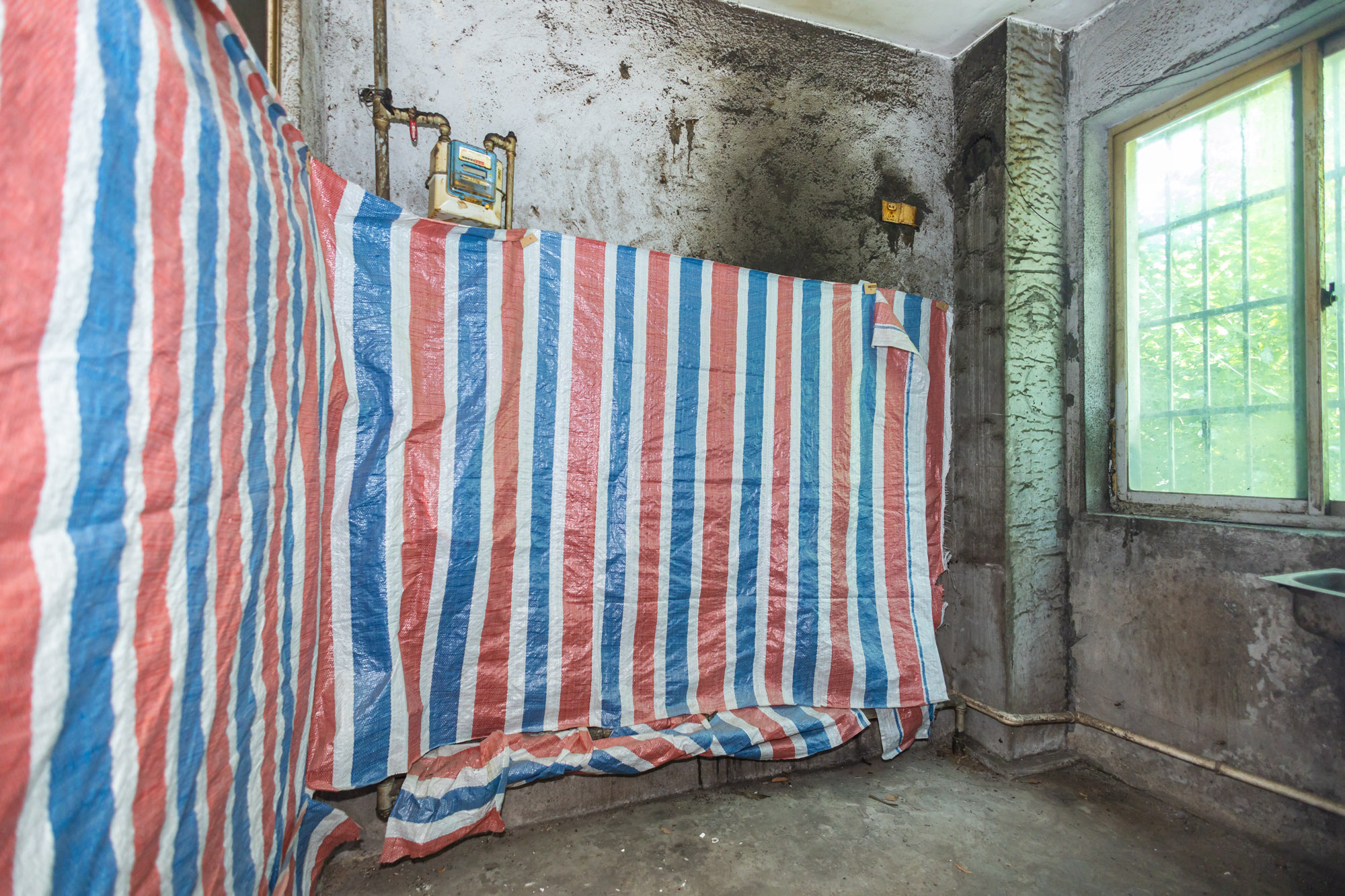 中南汽车世界  2室2厅1卫    35.0万 中南汽车世界  2室2厅1卫    35.0万厨房