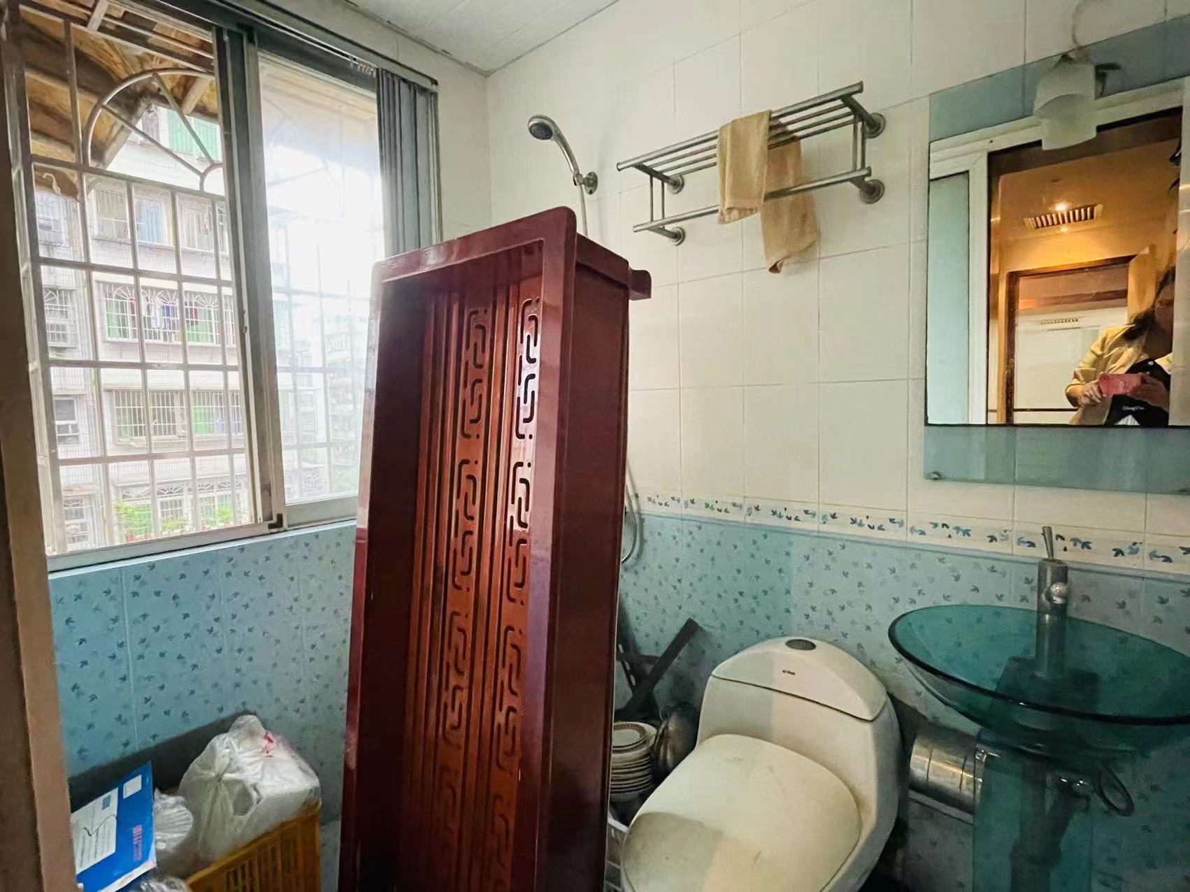 政华小区 4室2厅2卫 39.8万 政华小区 4室2厅2卫 39.8万室内图