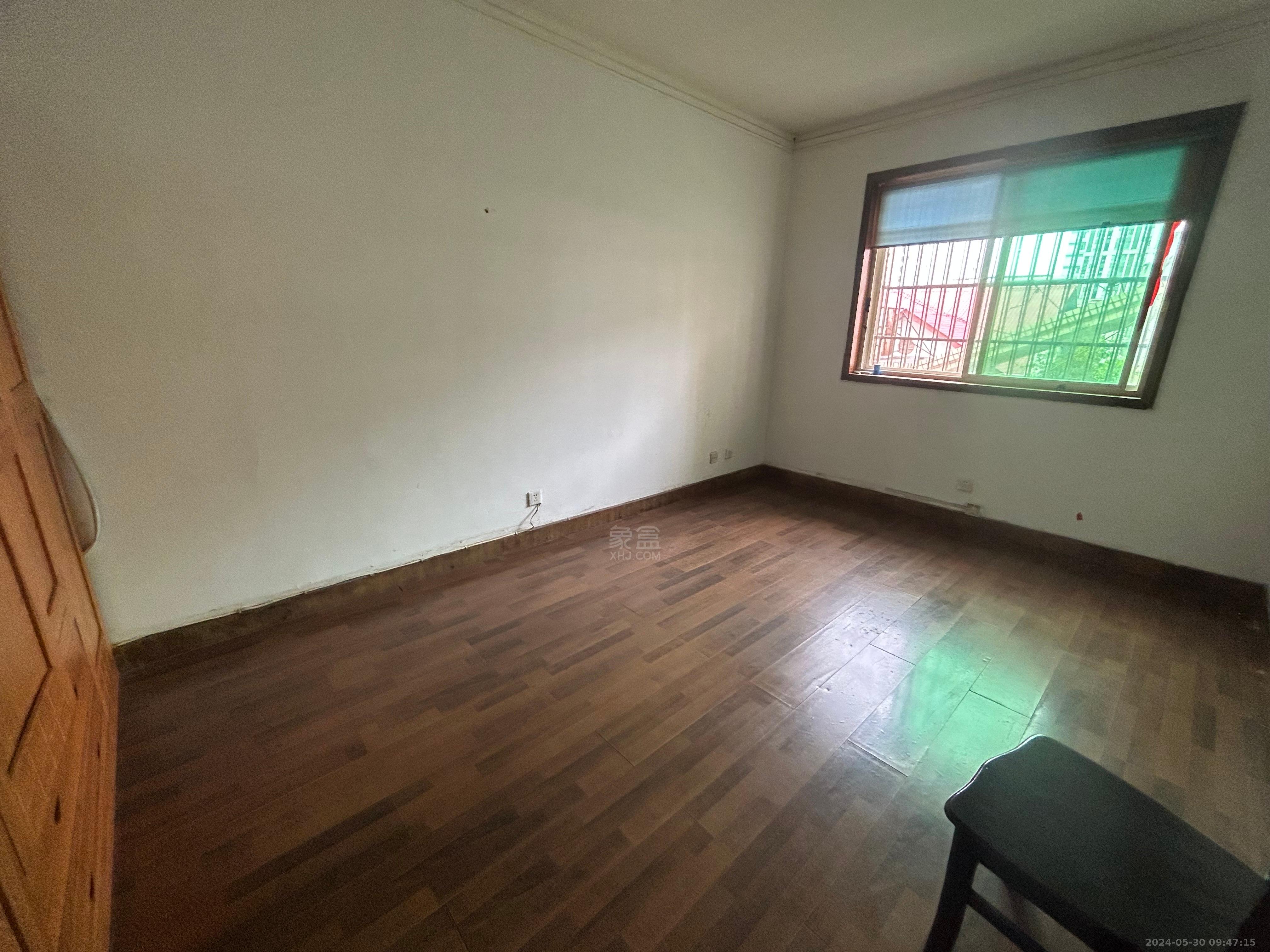 建设中路散盘  3室2厅1卫   1300.00元/月室内图