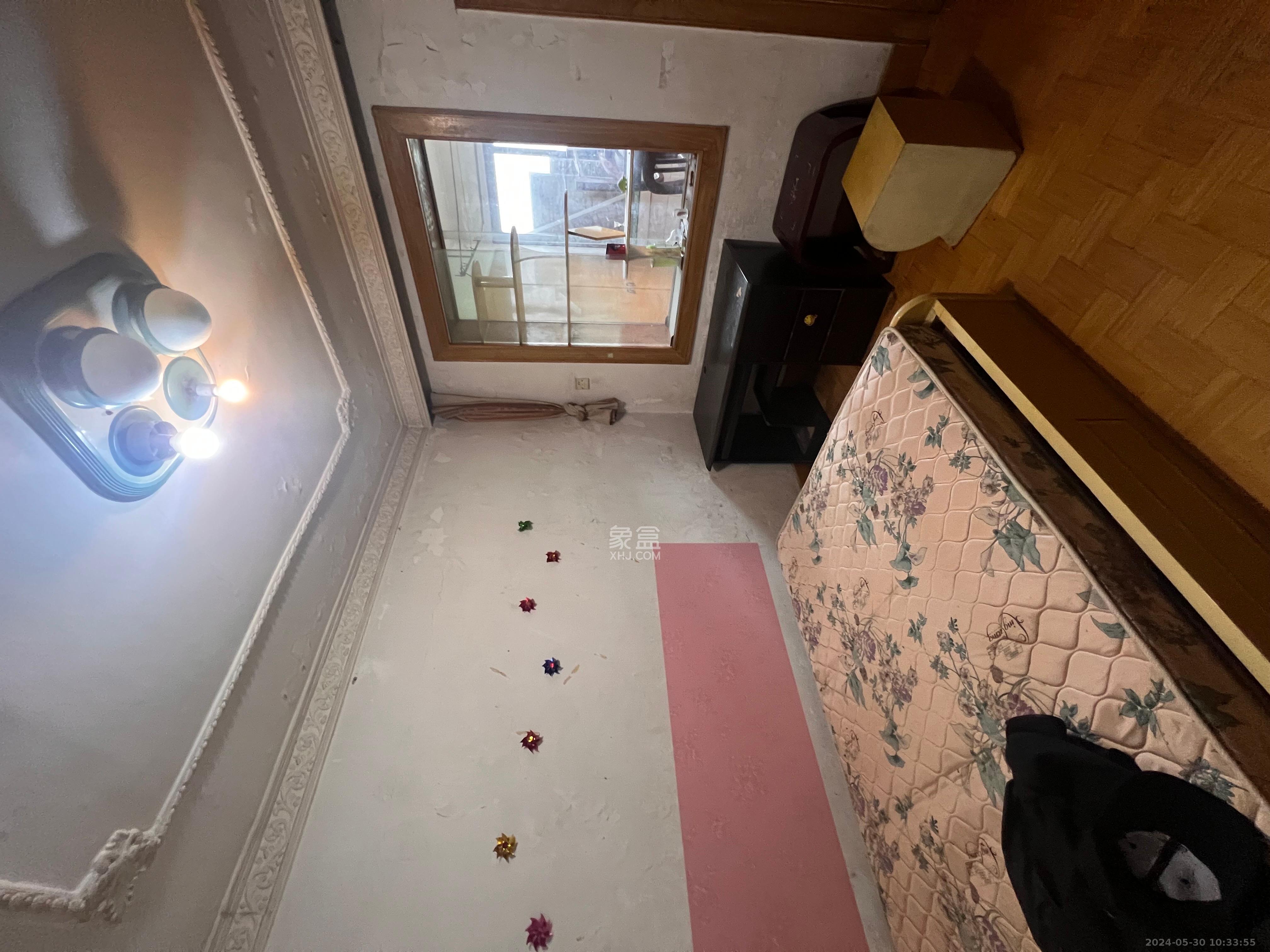 向韶村  0室0厅0卫   2600.00元/月室内图