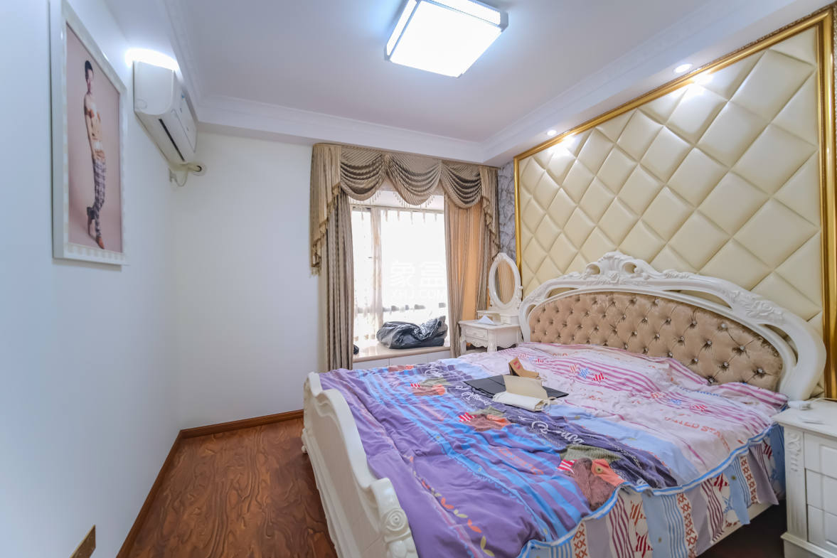 盛地尊域 3室2厅1卫 91.00万 盛地尊域 3室2厅1卫 91.00万卧室