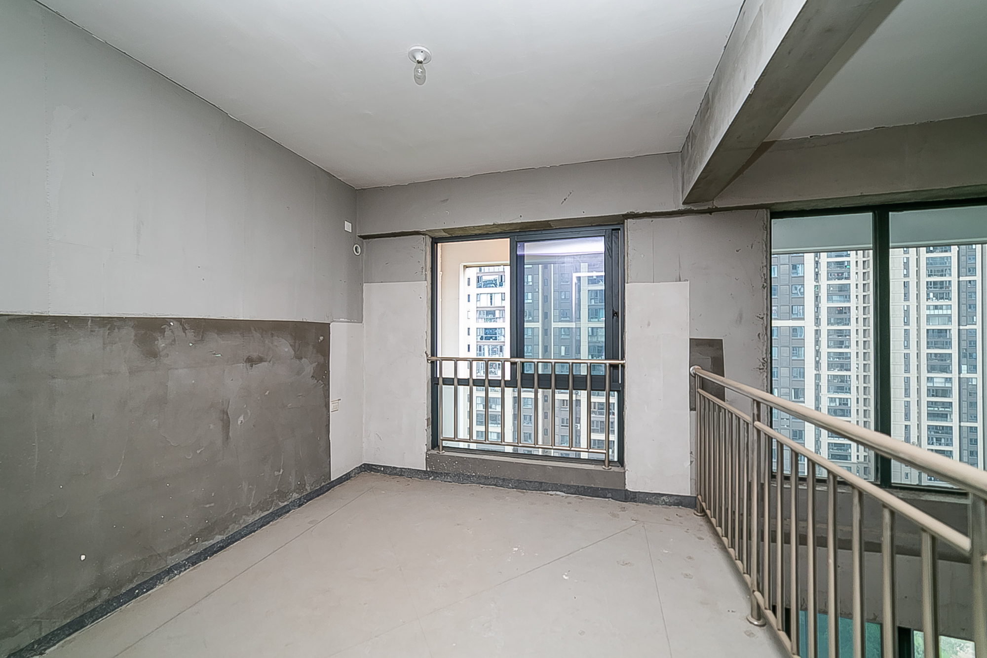 建发中央公园（建发美地）  3室1厅1卫   239.00万卧室