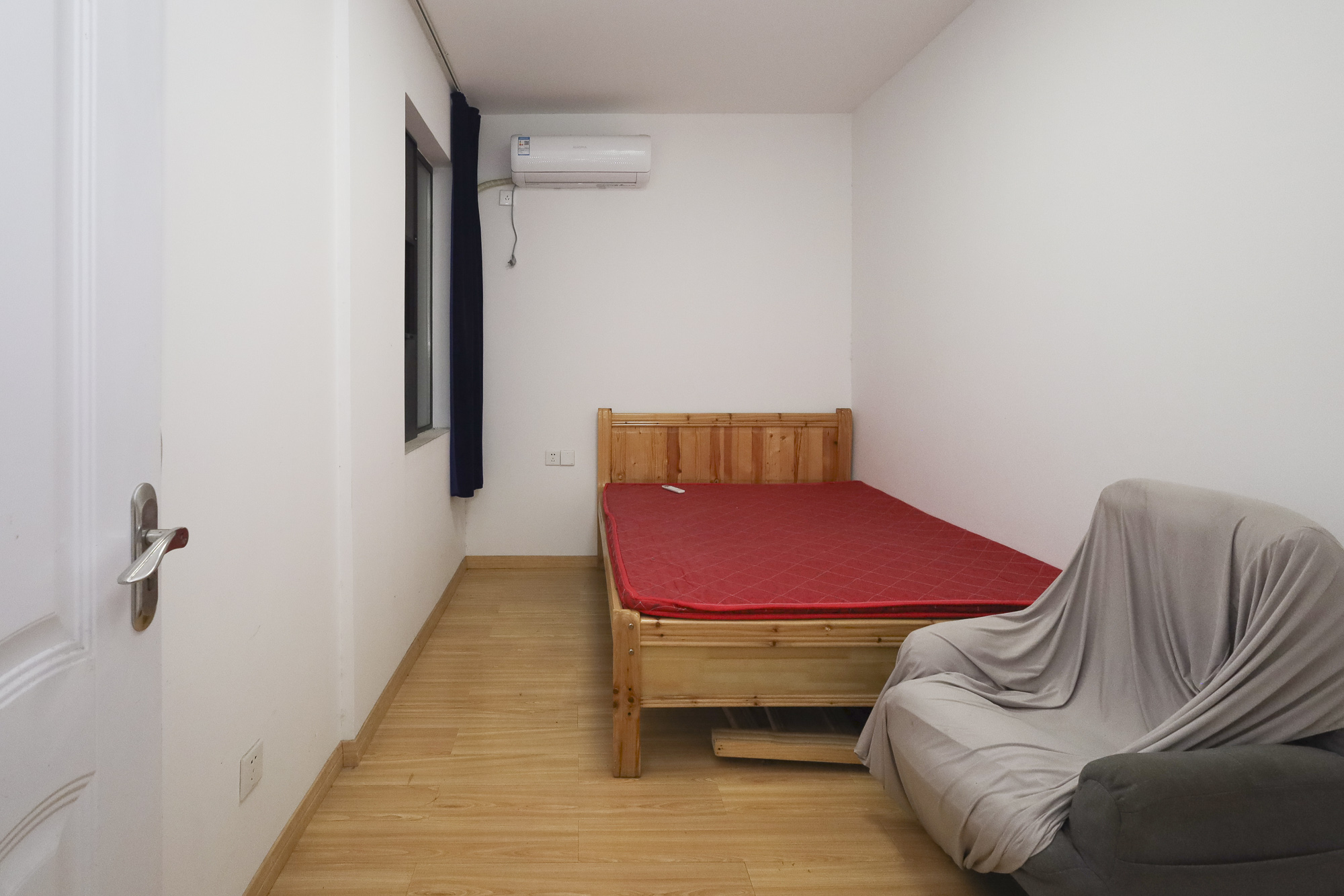 山语城三期 3室2厅1卫 60.8万 山语城三期 3室2厅1卫 60.8万卧室