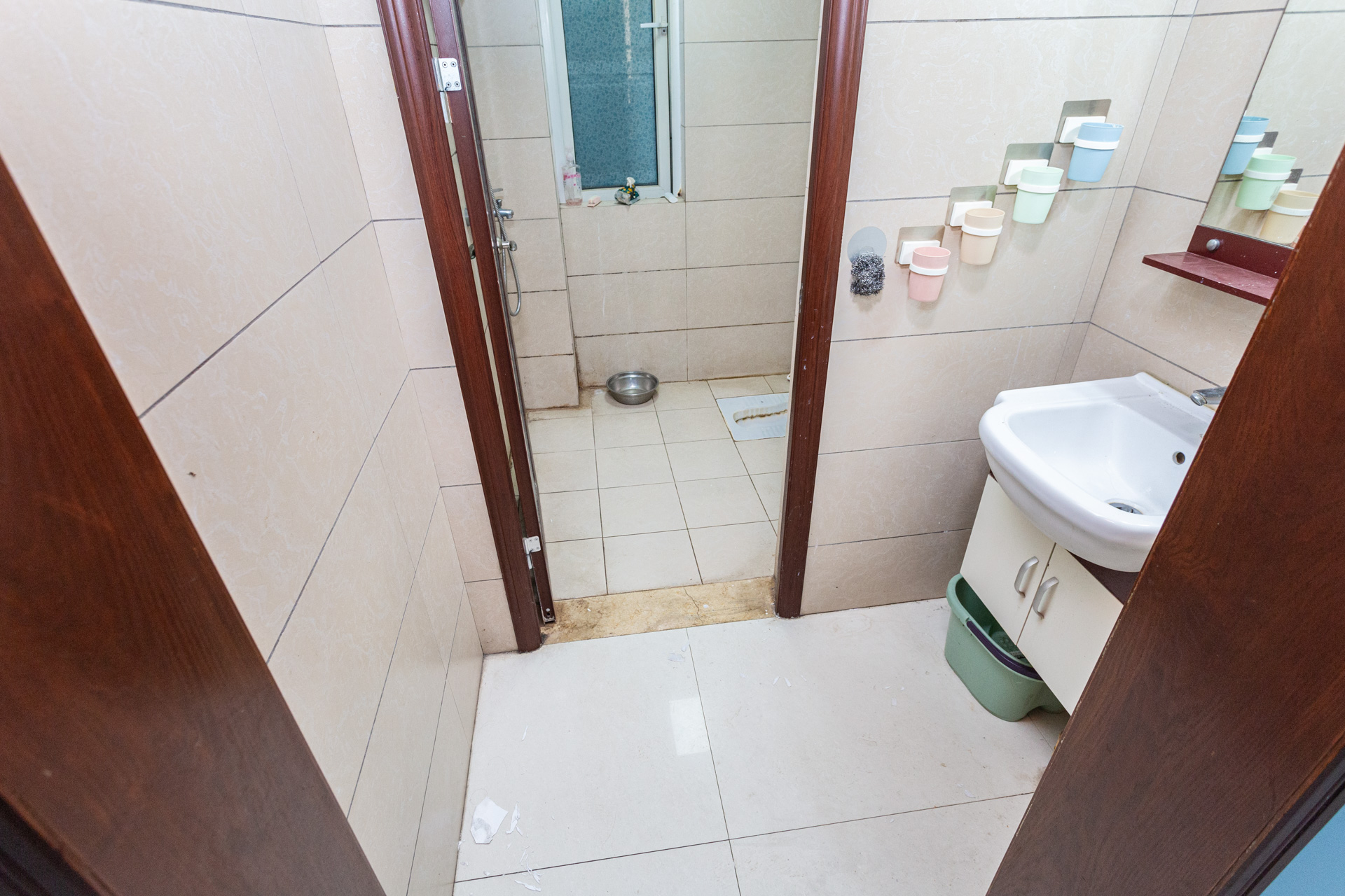 双盈卧龙湾  3室2厅2卫    87.8万 双盈卧龙湾  3室2厅2卫    87.8万卫生间