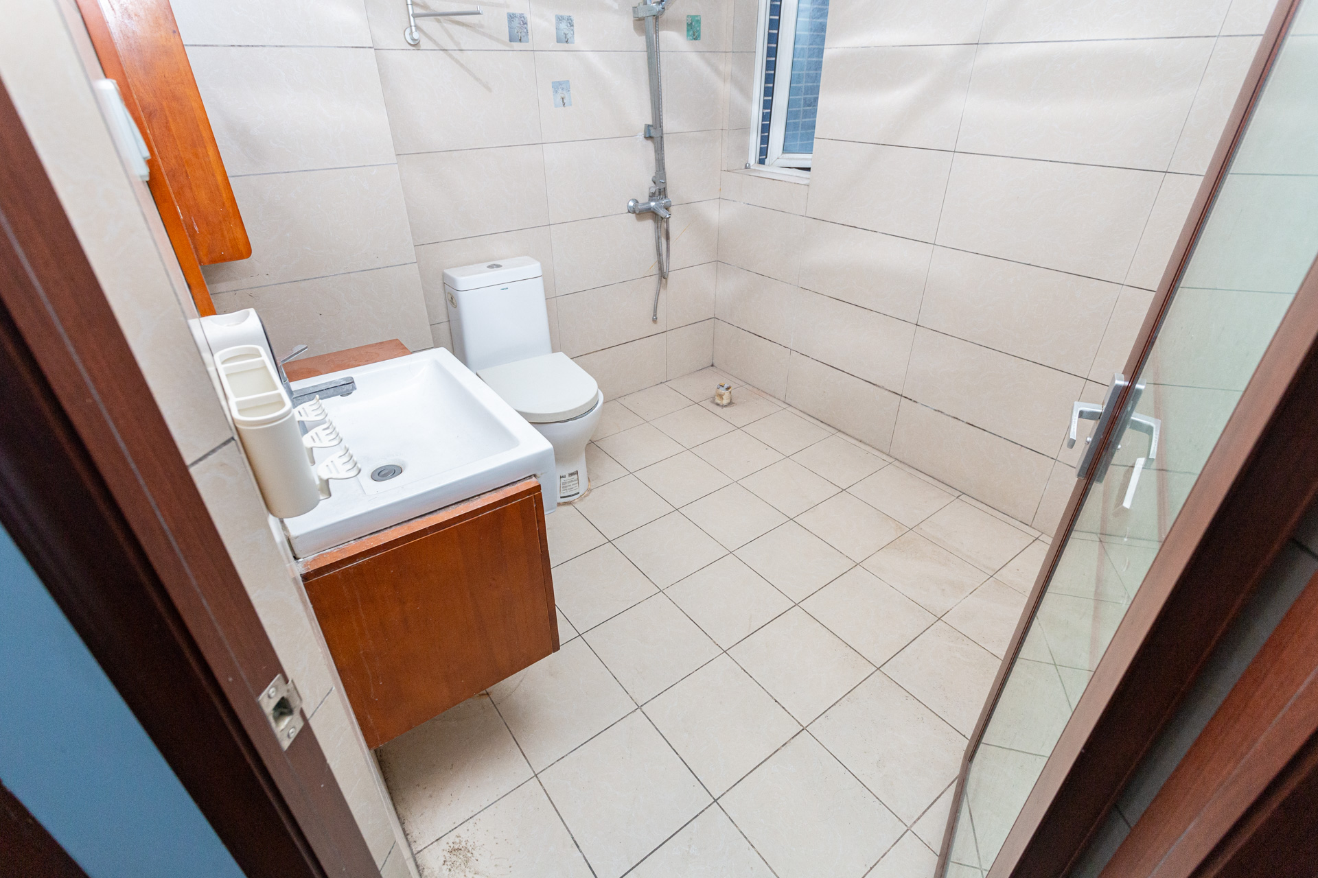 双盈卧龙湾  3室2厅2卫    87.8万 双盈卧龙湾  3室2厅2卫    87.8万卫生间