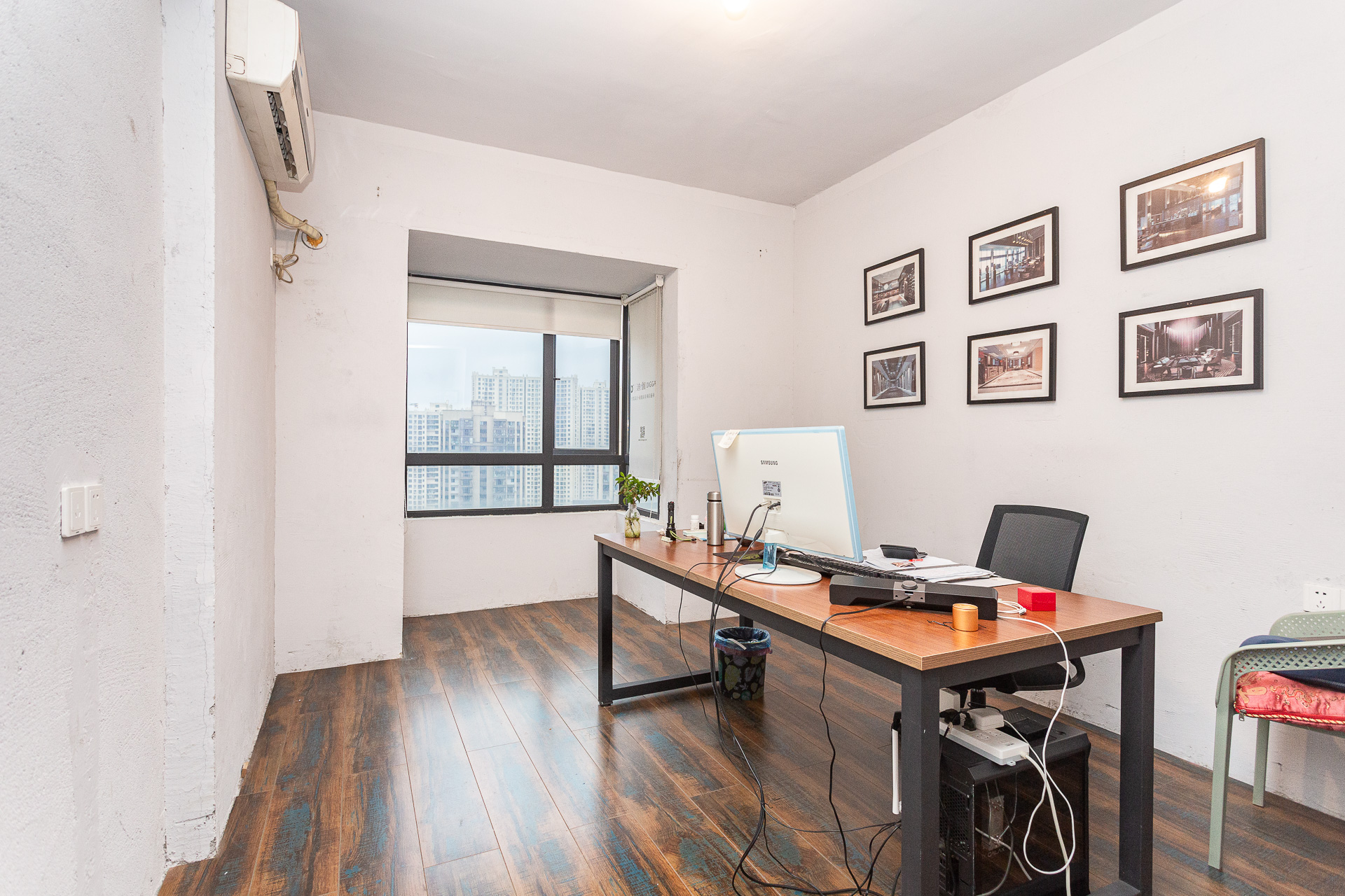 勤诚达新界 3室2厅1卫 74.1万 勤诚达新界 3室2厅1卫 74.1万卧室