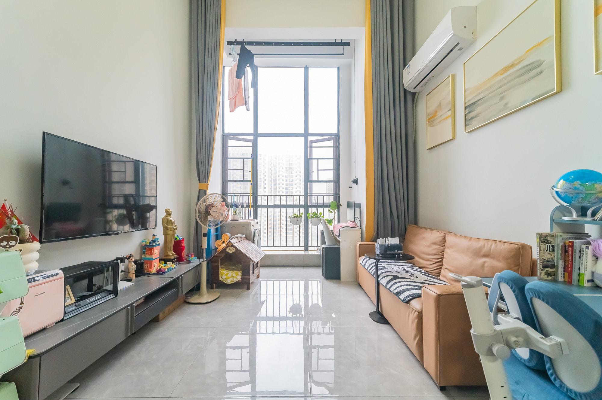 海伦春天  1室1厅1卫    29.8万 海伦春天  1室1厅1卫    29.8万客厅