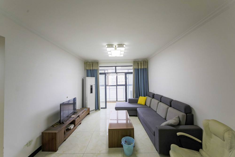 万芙锦城  2室2厅1卫    61.8万