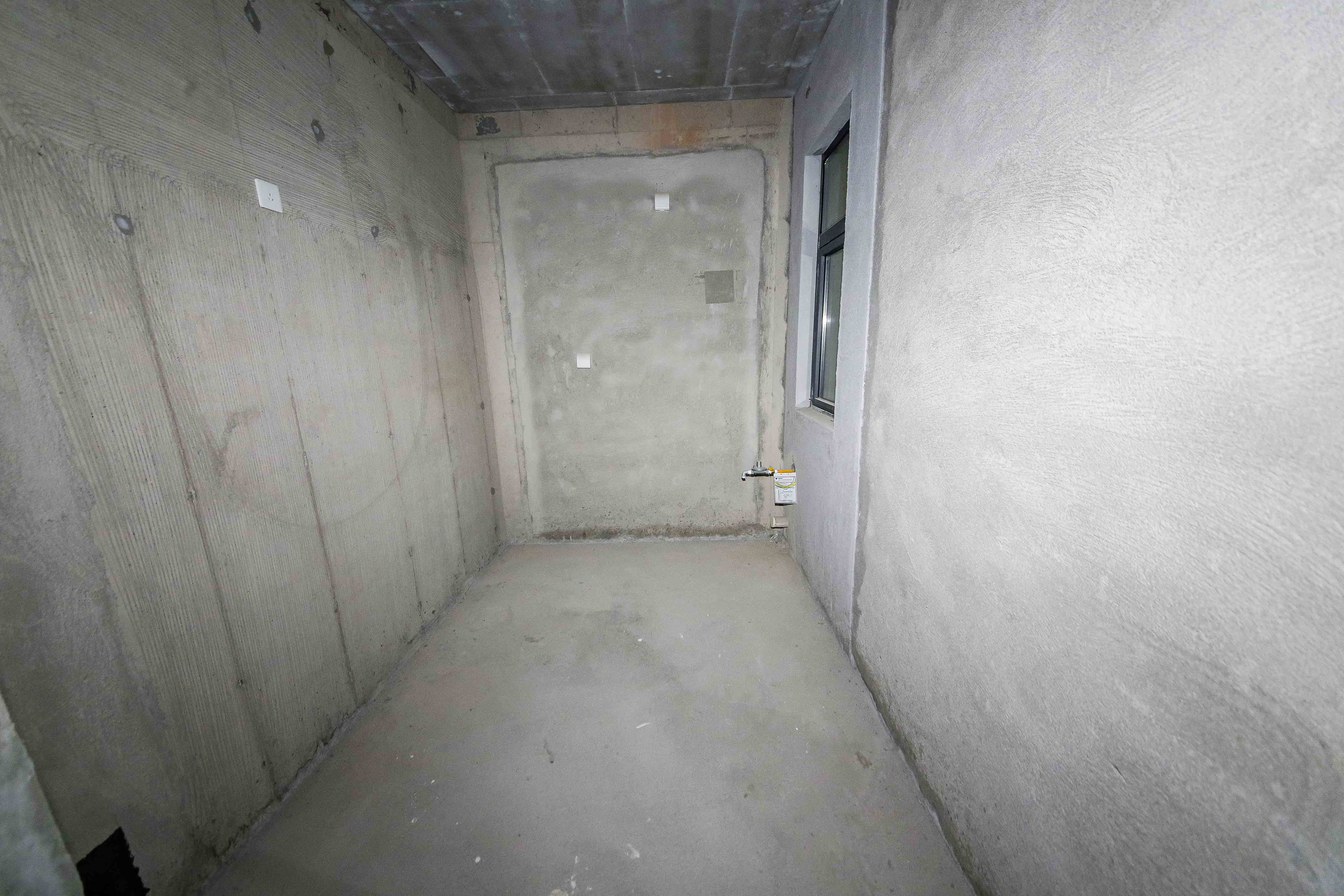 中建钰和城  4室2厅2卫   166.00万厨房