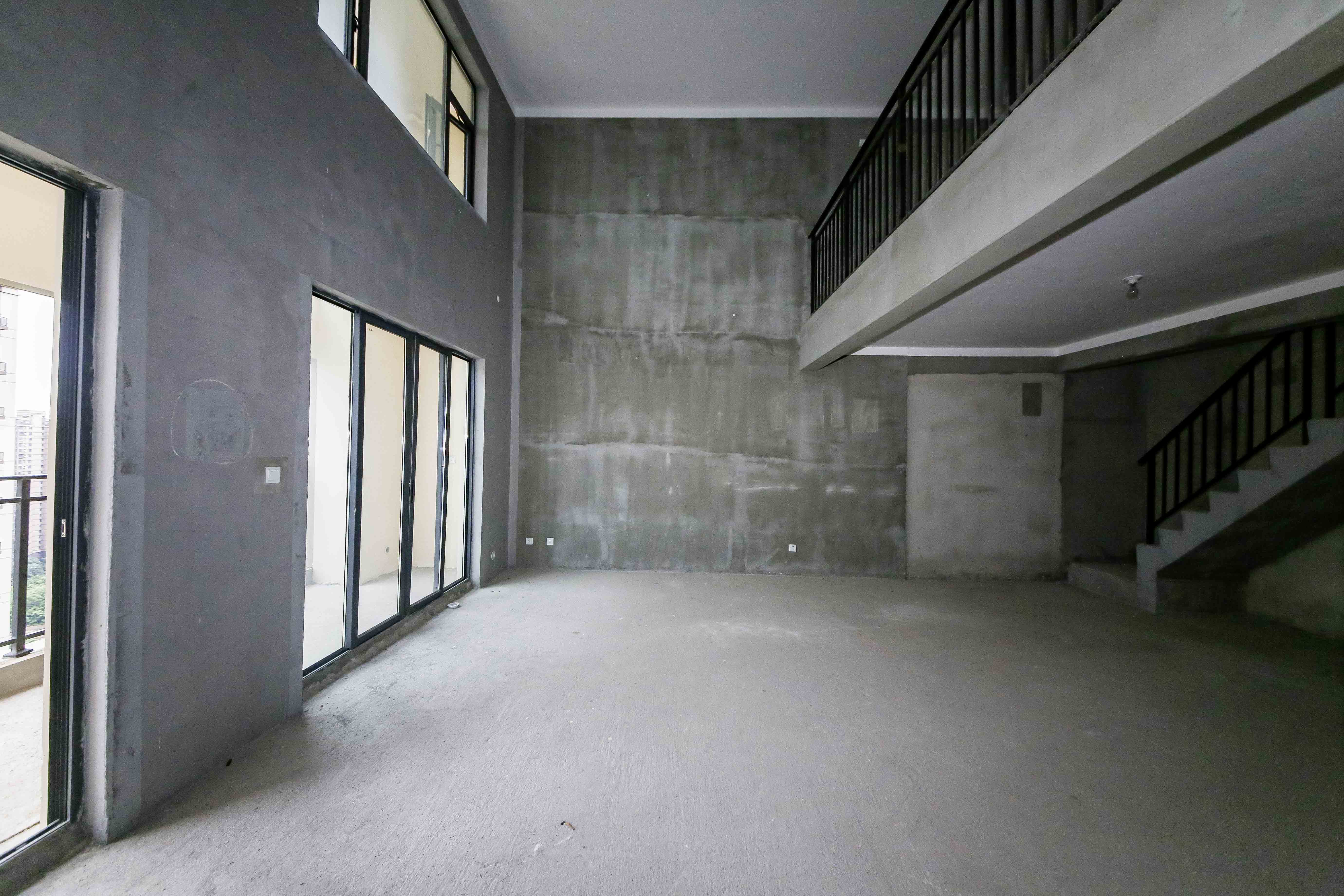 中建钰和城  4室2厅2卫   166.00万客厅