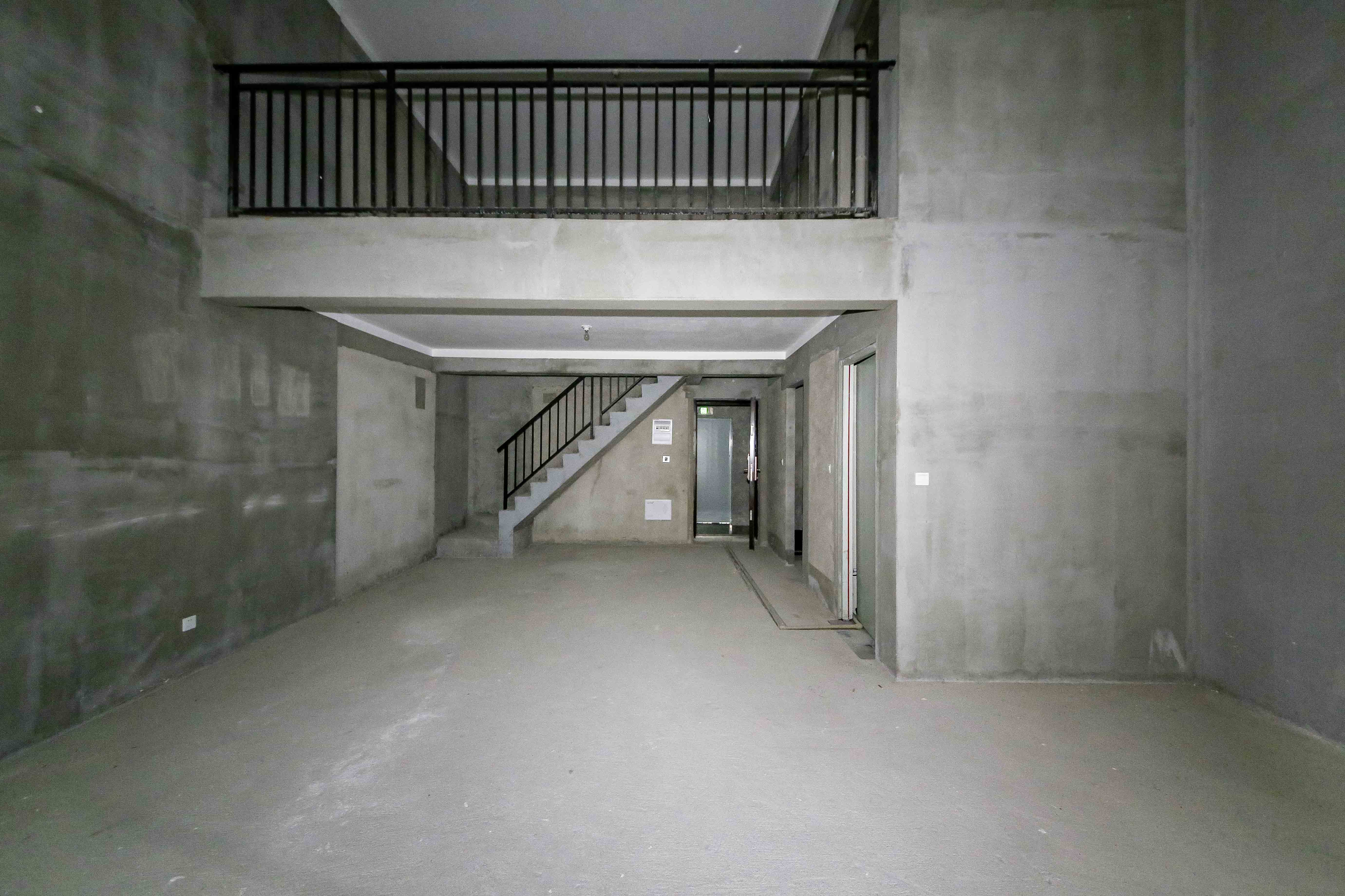中建钰和城  4室2厅2卫   166.00万客厅