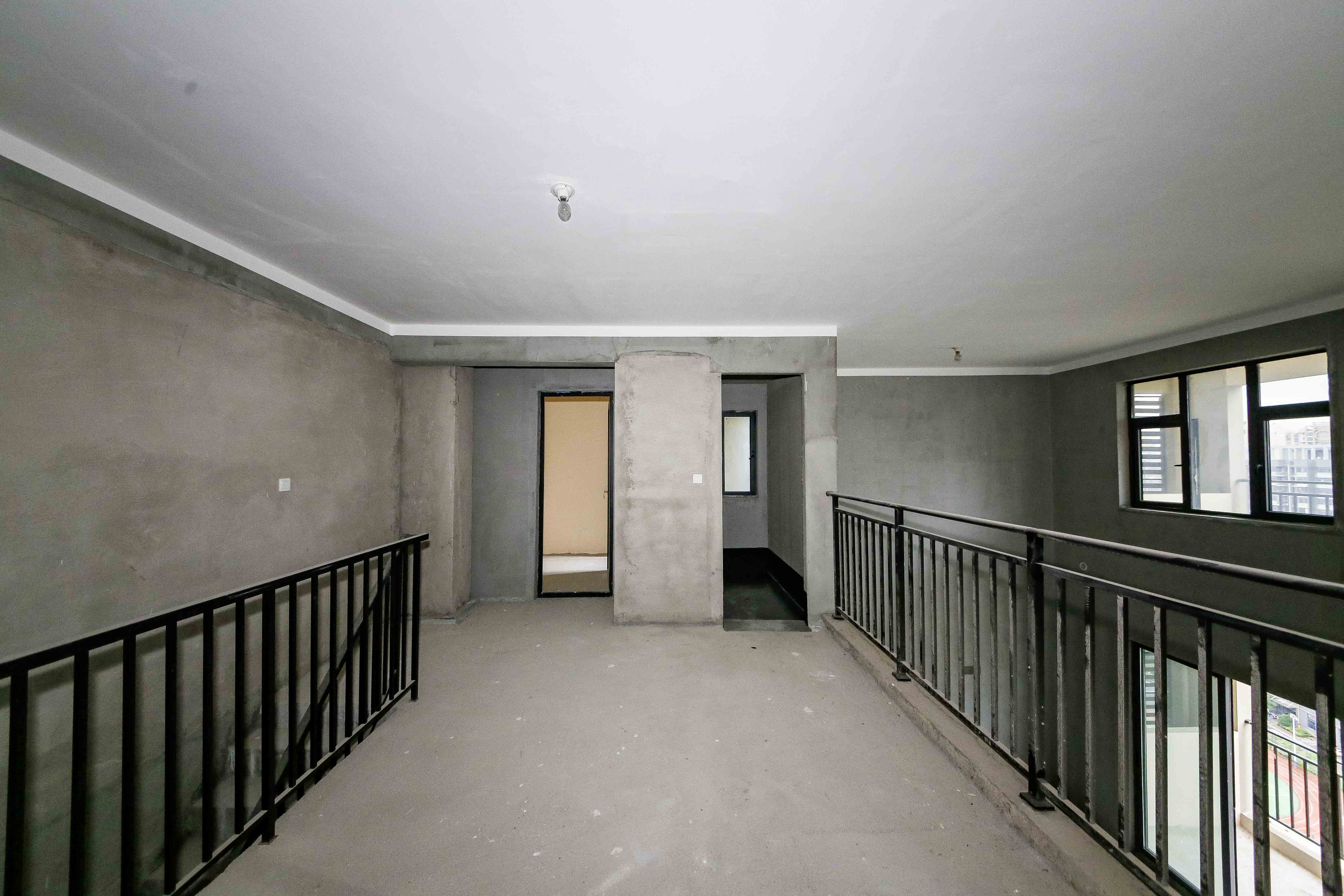 中建钰和城  4室2厅2卫   166.00万卧室