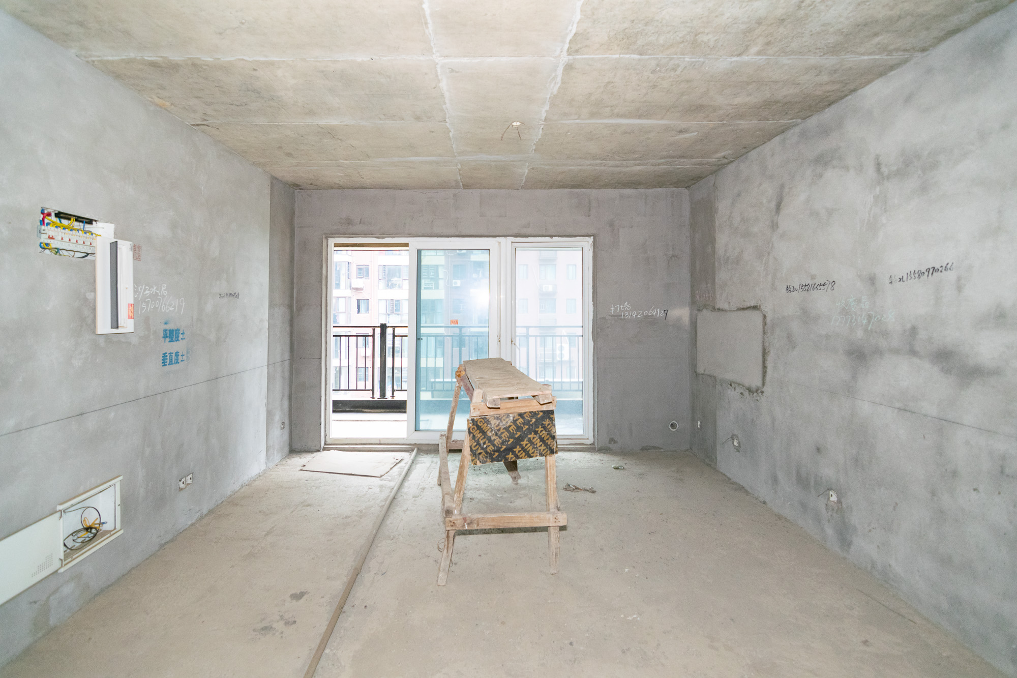 新华联梦想城 5室2厅2卫 128.0万 新华联梦想城 5室2厅2卫 128.0万客厅