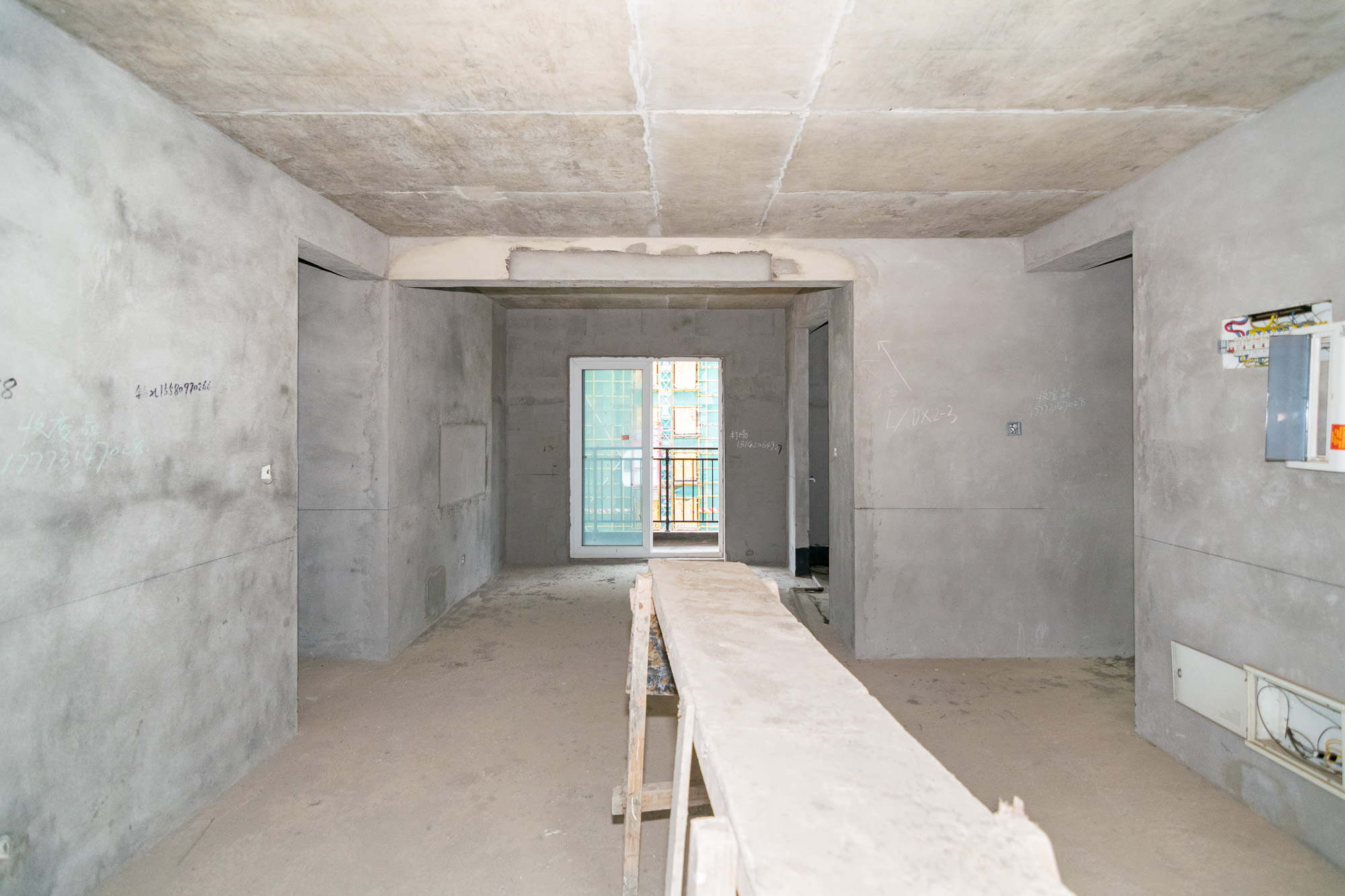 新华联梦想城 5室2厅2卫 128.0万 新华联梦想城 5室2厅2卫 128.0万客厅