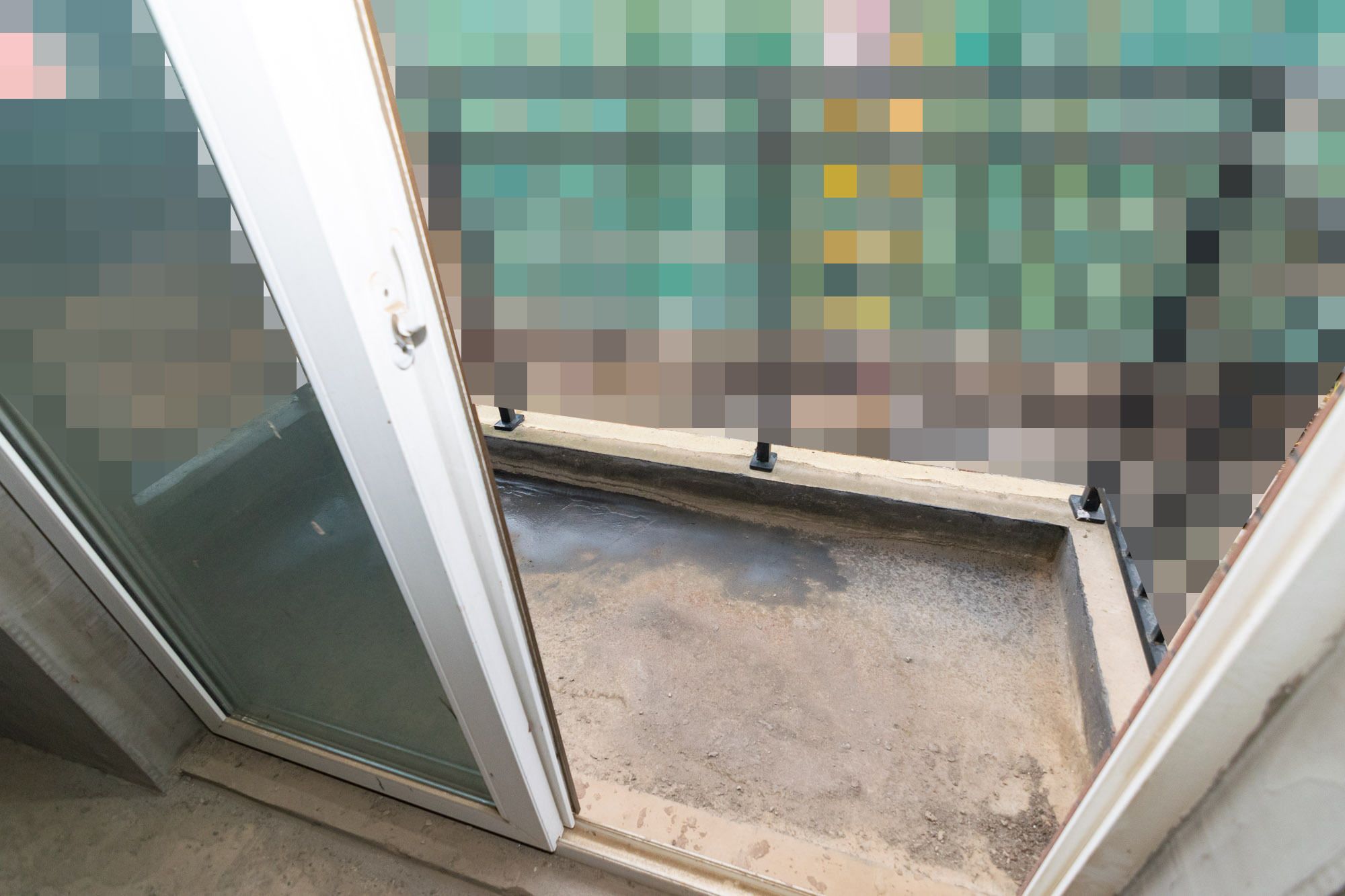 新华联梦想城 5室2厅2卫 128.0万 新华联梦想城 5室2厅2卫 128.0万阳台