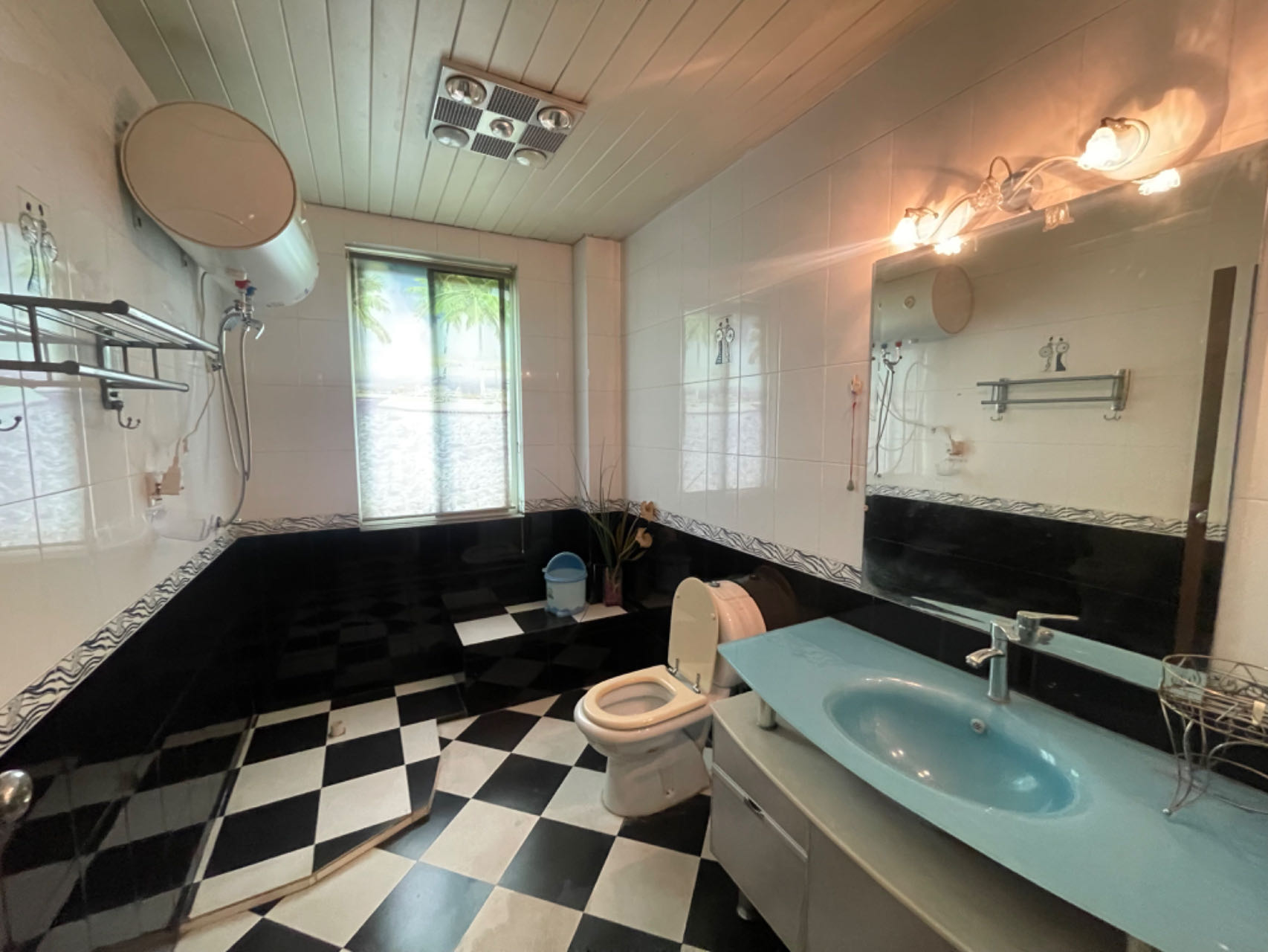 湘银二期世纪花园 4室2厅2卫 79.0万 湘银二期世纪花园 4室2厅2卫 79.0万室内图