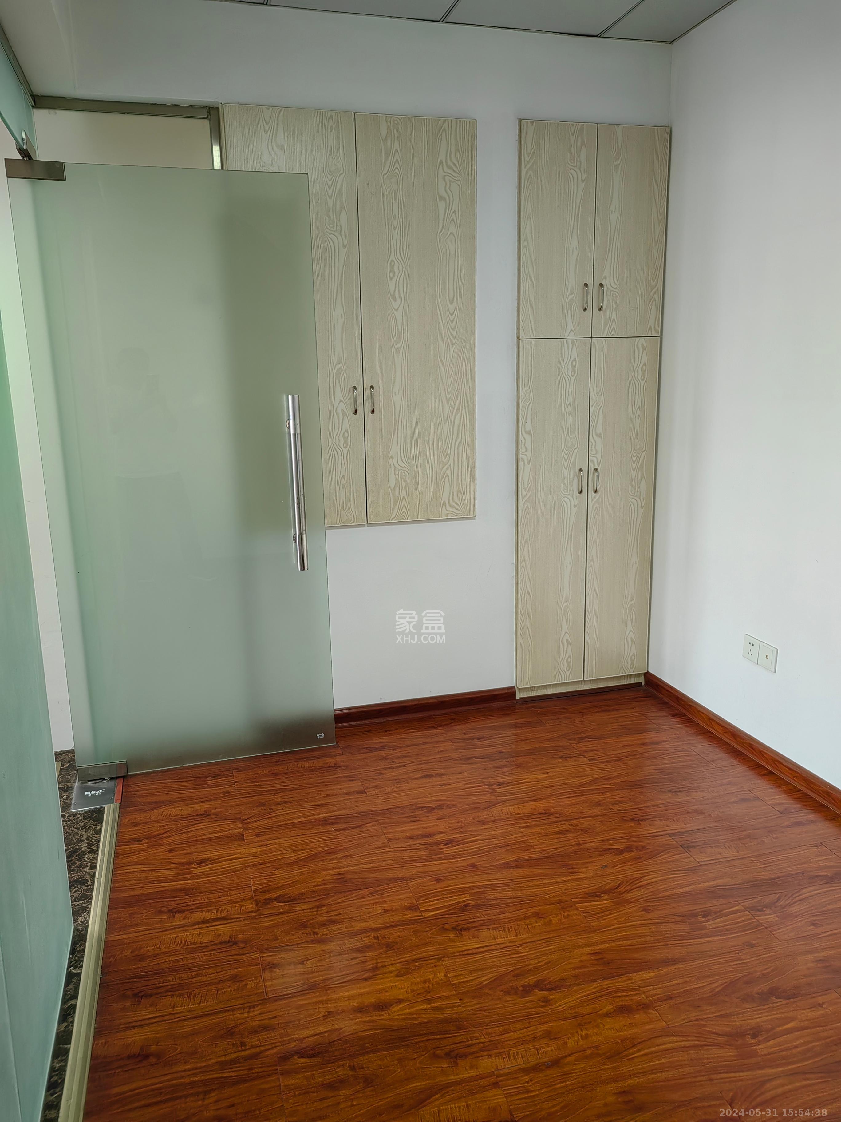 雅阁国际 2室2厅1卫 2900.00元/月 雅阁国际 2室2厅1卫 2900.00元/月室内图