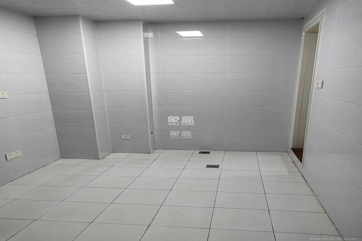 雅阁国际 2室2厅1卫 2900.00元/月 雅阁国际 2室2厅1卫 2900.00元/月室内图