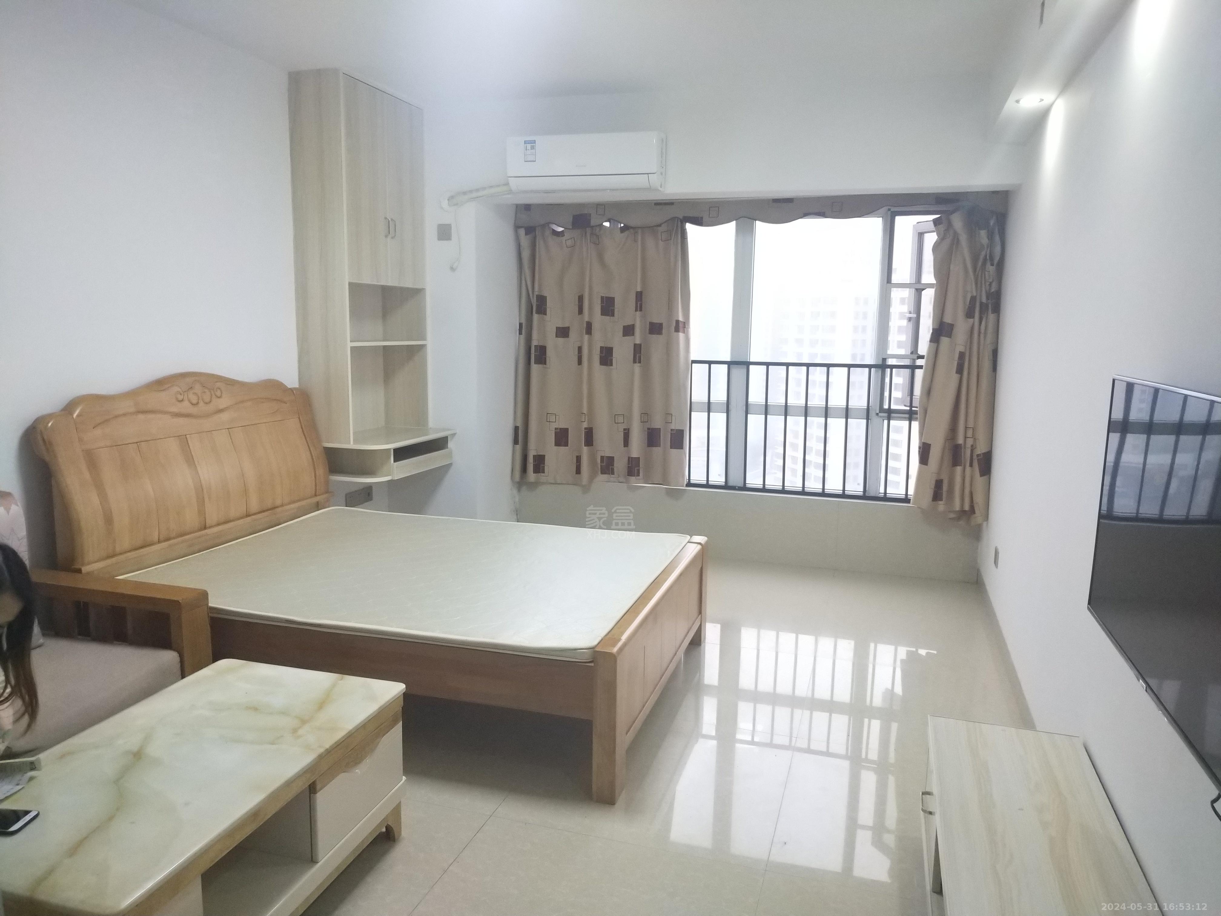 美的城三期 1室1厅1卫 1100.00元/月 美的城三期 1室1厅1卫 1100.00元/月室内图