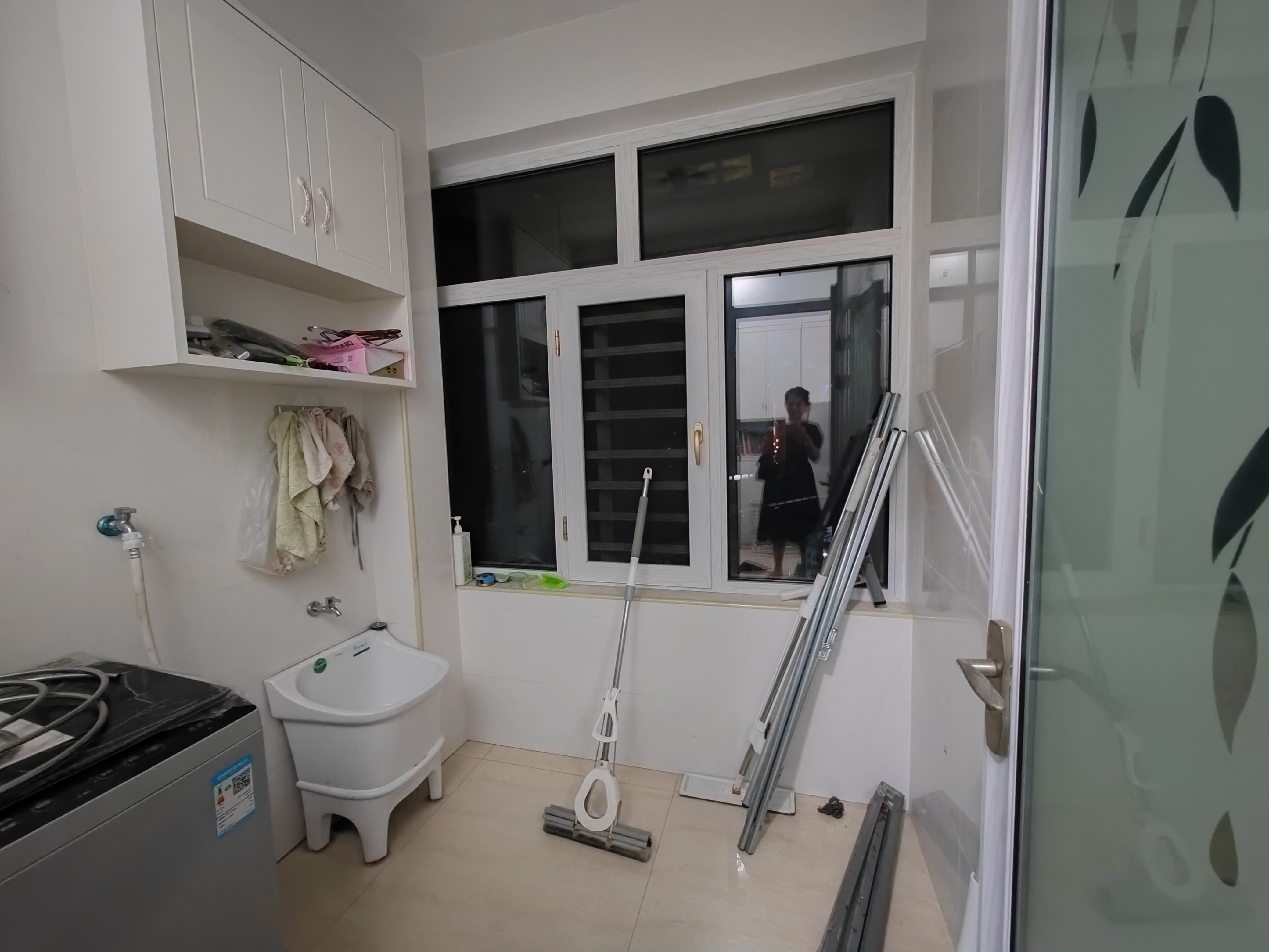 水域中央 3室2厅2卫 2200.00元/月 水域中央 3室2厅2卫 2200.00元/月室内图