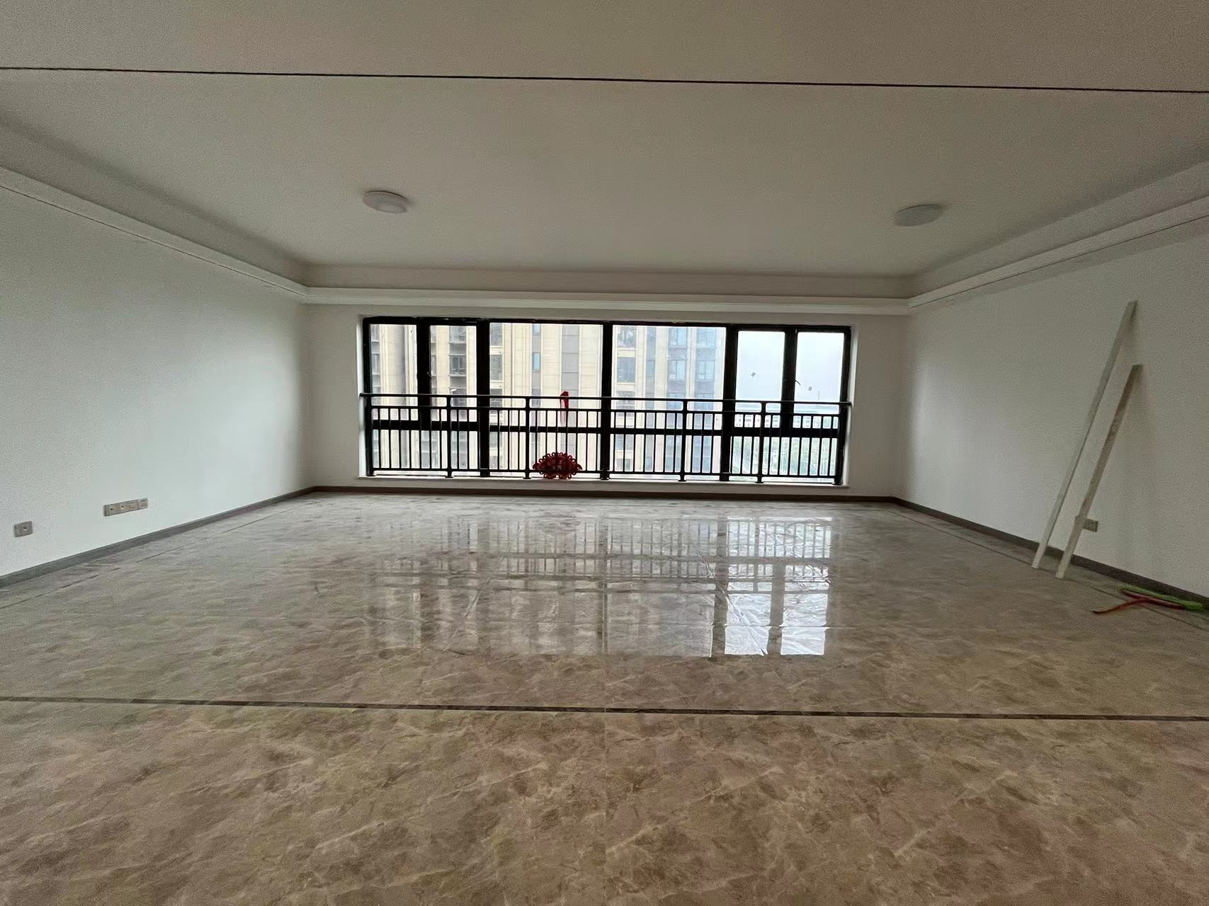 城际空间站 4室2厅2卫 75.0万 城际空间站 4室2厅2卫 75.0万室内图