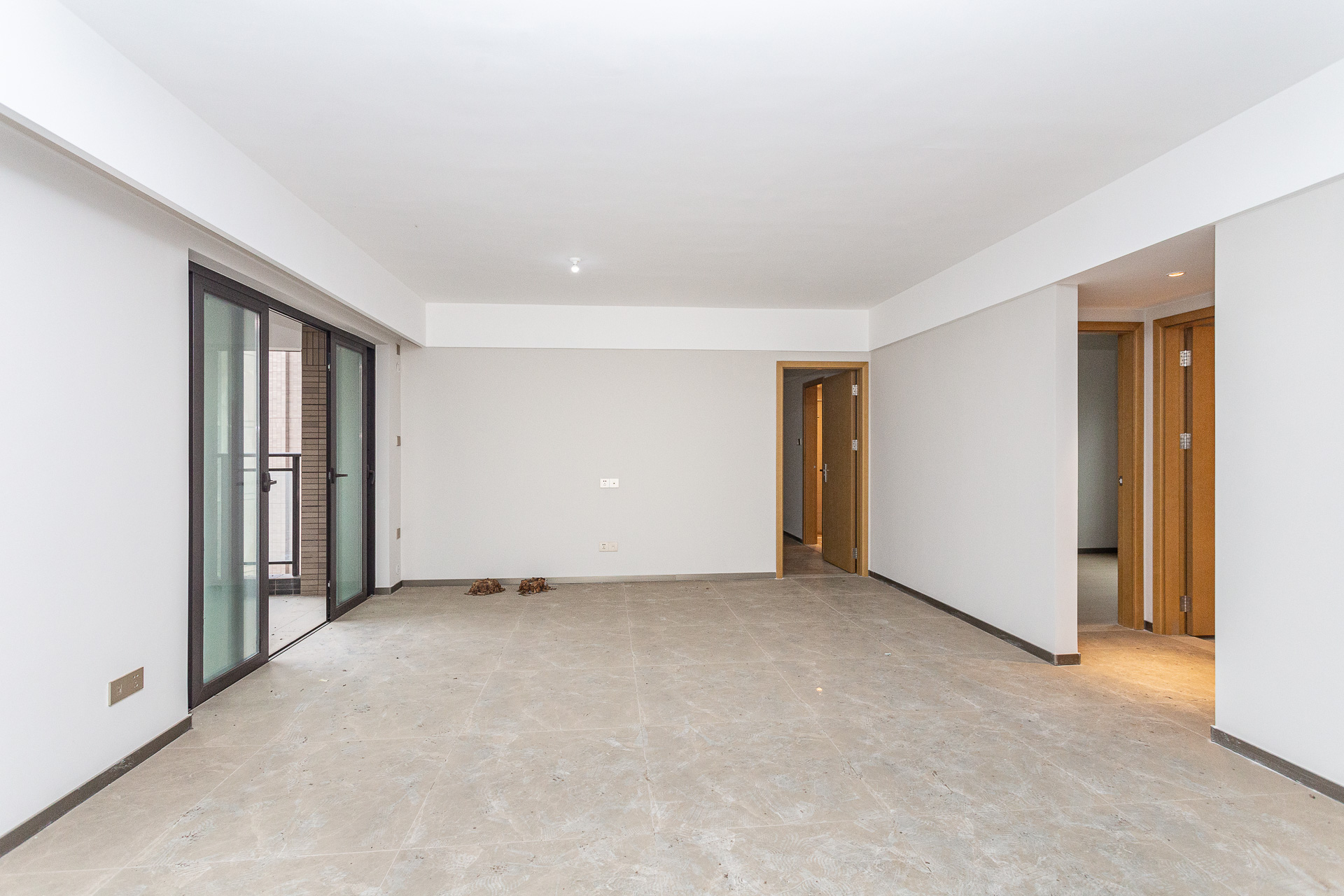 时代倾城四期 4室2厅1卫 120.0万 时代倾城四期 4室2厅1卫 120.0万客厅