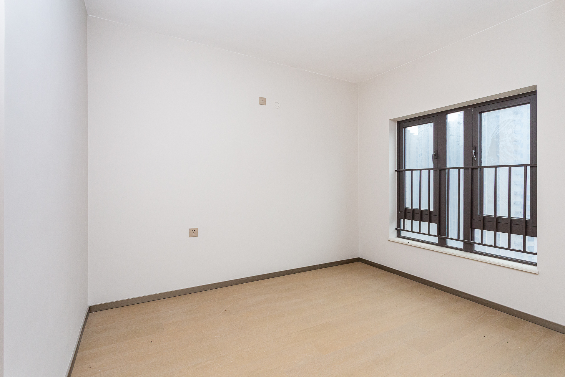 时代倾城四期 4室2厅1卫 120.0万 时代倾城四期 4室2厅1卫 120.0万卧室