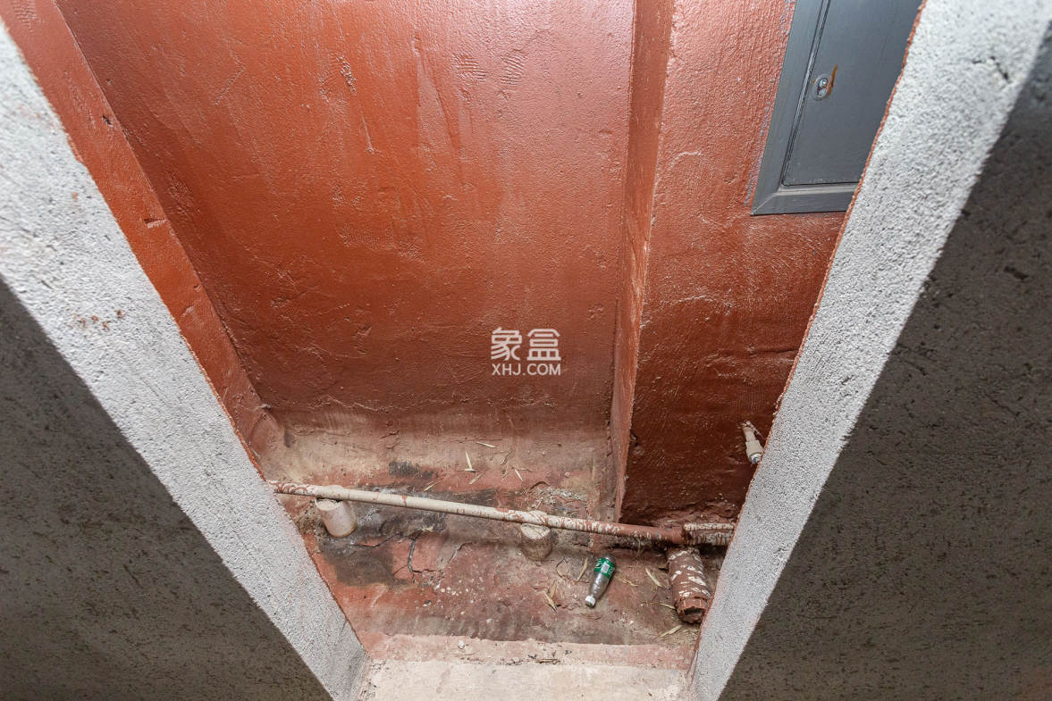 盈峰翠邸 5室2厅4卫 148.0万 盈峰翠邸 5室2厅4卫 148.0万卫生间