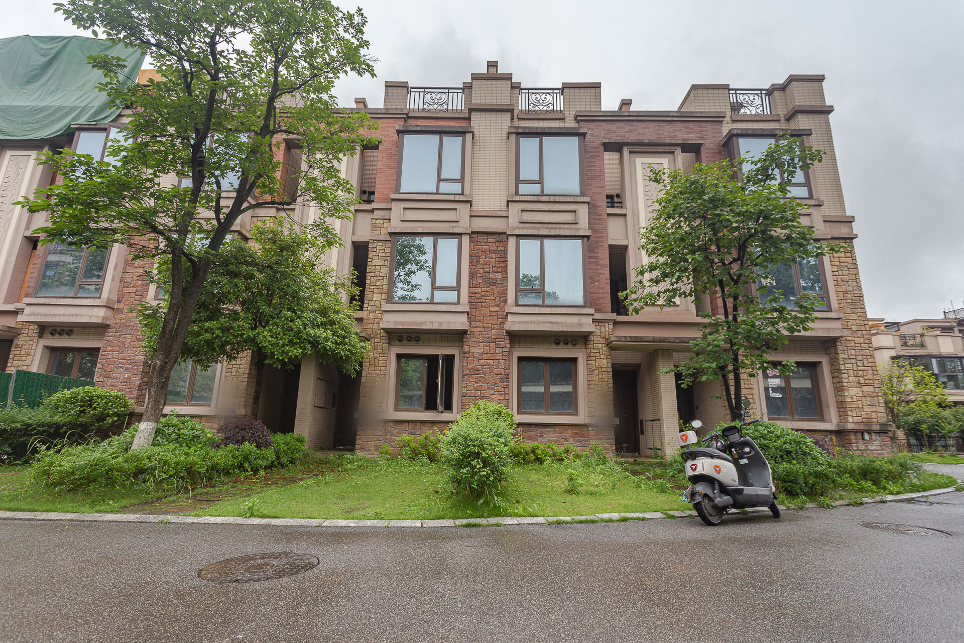 盈峰翠邸 5室2厅4卫 148.0万 盈峰翠邸 5室2厅4卫 148.0万其他