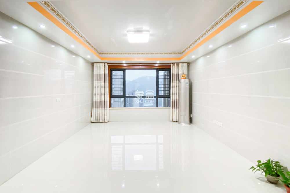 中海梅溪湖壹号  3室2厅2卫   227.00万