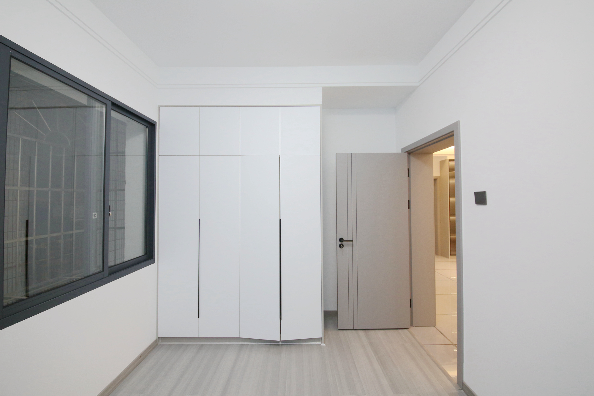 富华大厦  3室2厅1卫    112.0万其他