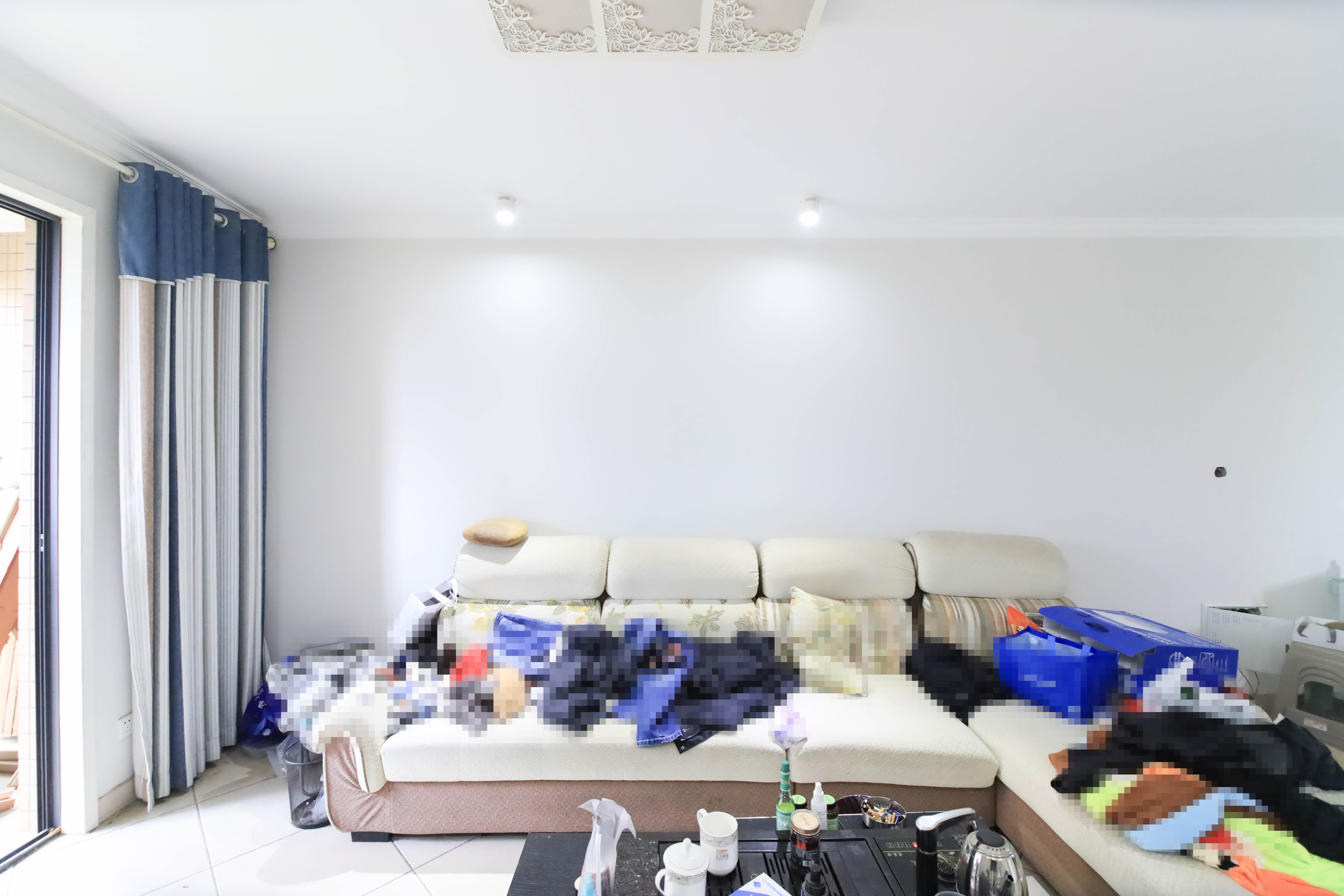 华悦城  3室2厅1卫    83.5万客厅