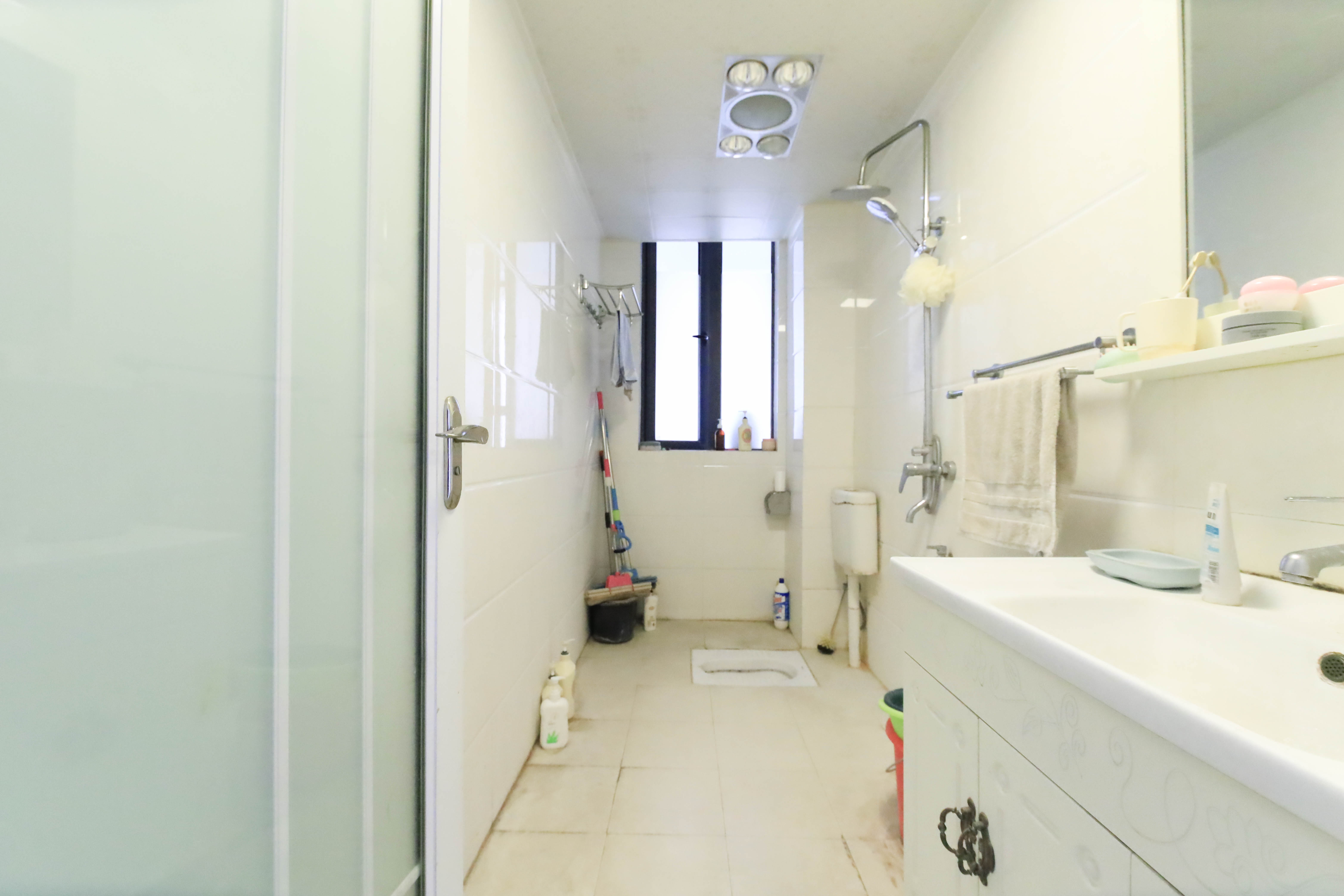 华悦城  3室2厅1卫    83.5万其他