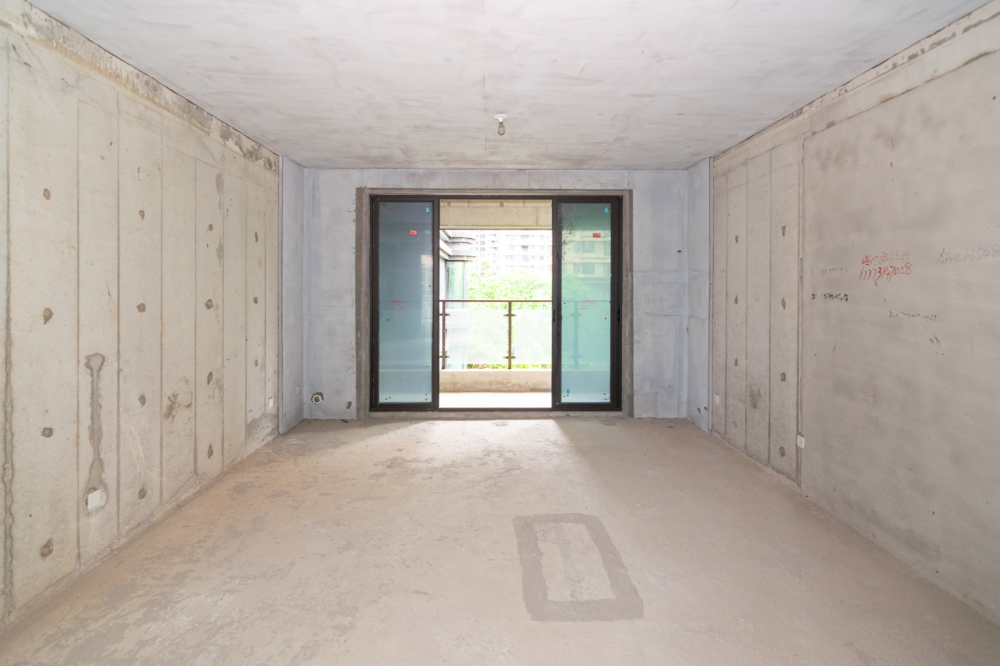 三润城(三润星城) 5室2厅2卫 120.0万 三润城(三润星城) 5室2厅2卫 120.0万客厅