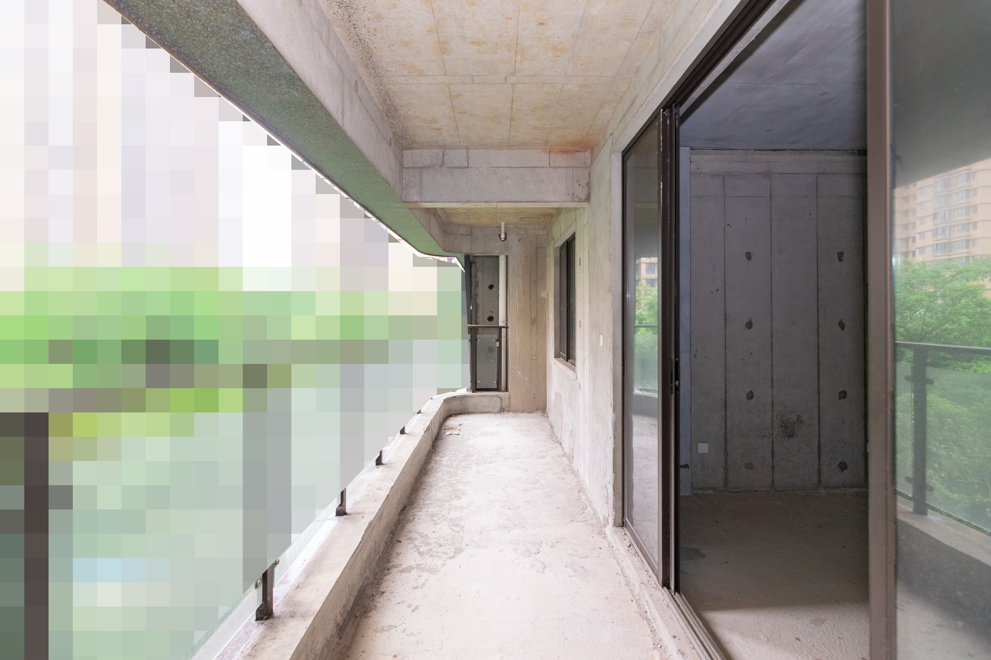 三润城(三润星城) 5室2厅2卫 120.0万 三润城(三润星城) 5室2厅2卫 120.0万阳台