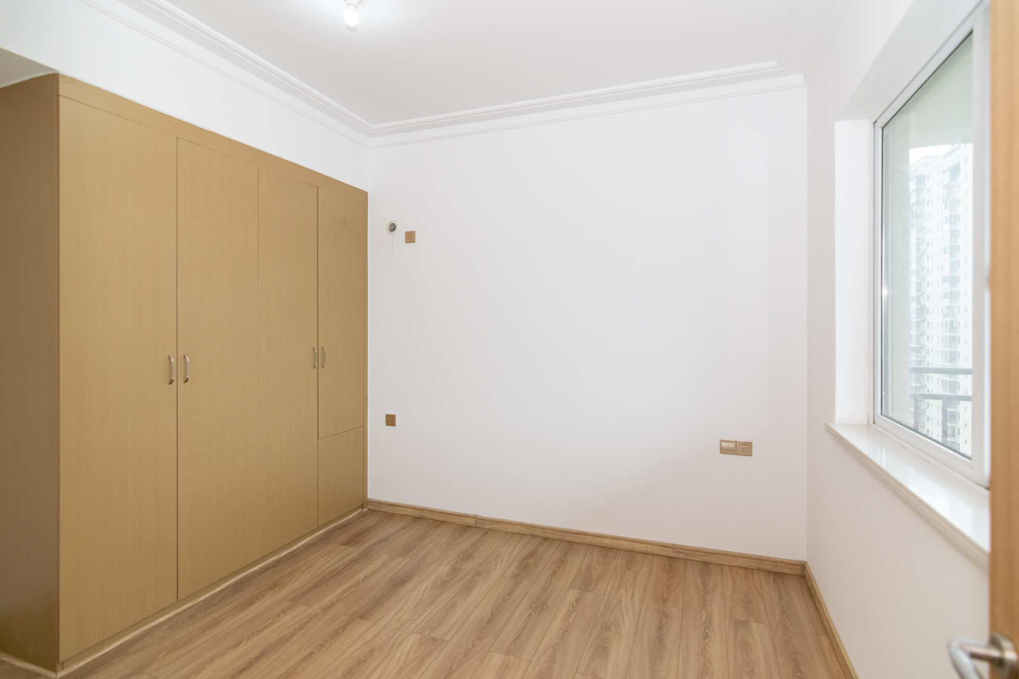 新华联梦想城 3室2厅1卫 82.0万 新华联梦想城 3室2厅1卫 82.0万卧室