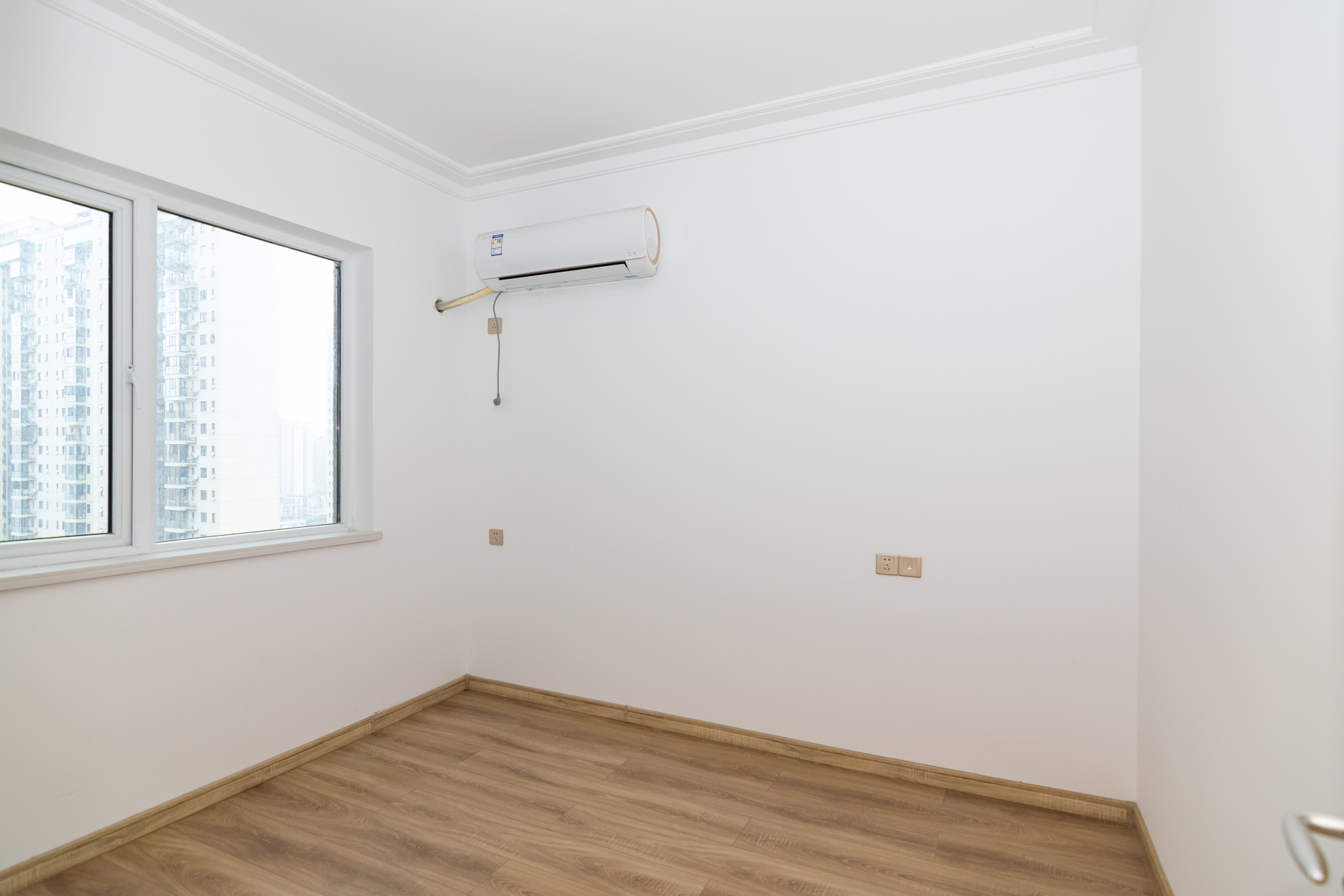 新华联梦想城 3室2厅1卫 82.0万 新华联梦想城 3室2厅1卫 82.0万卧室