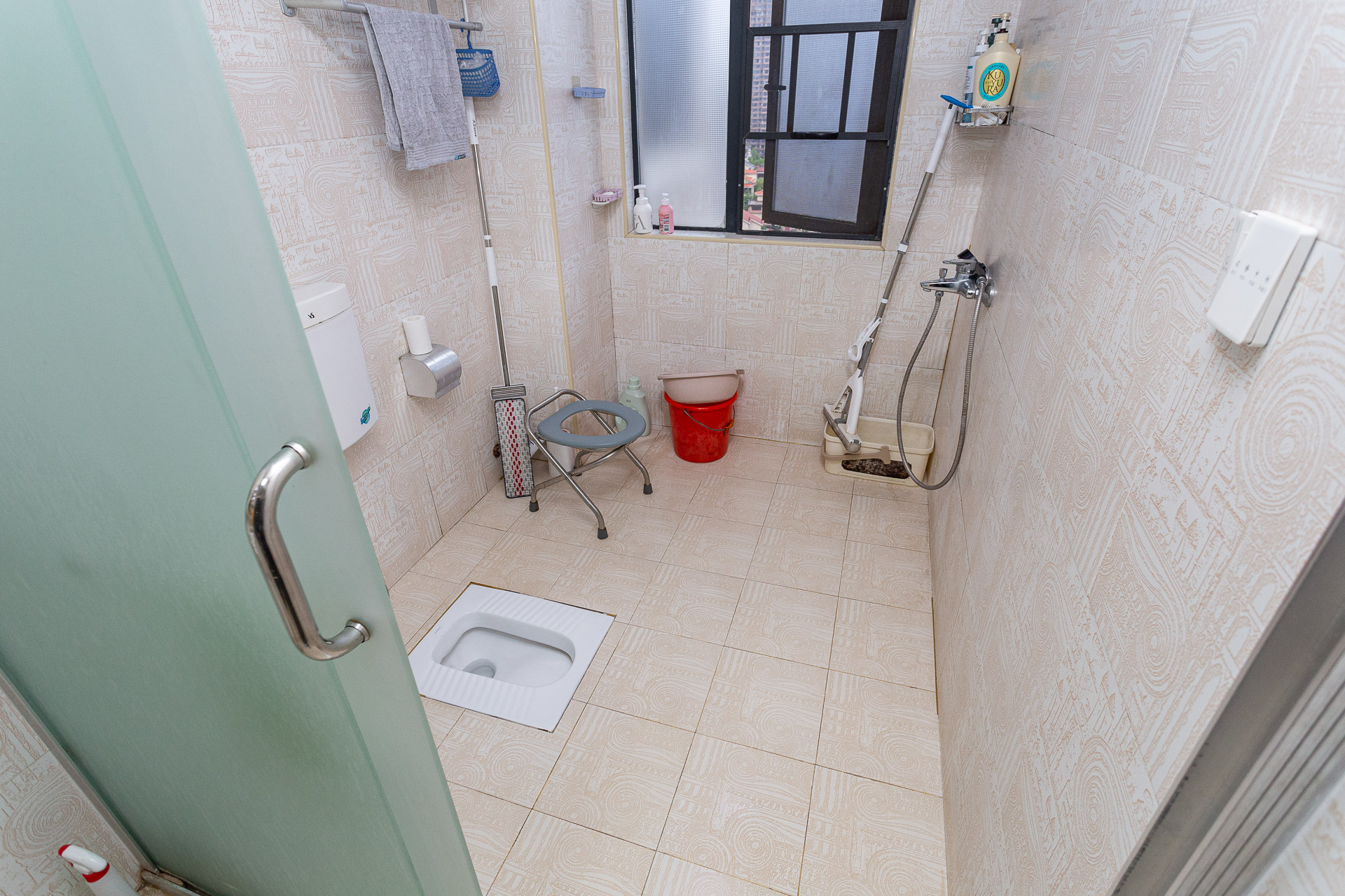 金湘苑(星澜之悦) 5室2厅2卫 165.0万 金湘苑(星澜之悦) 5室2厅2卫 165.0万卫生间