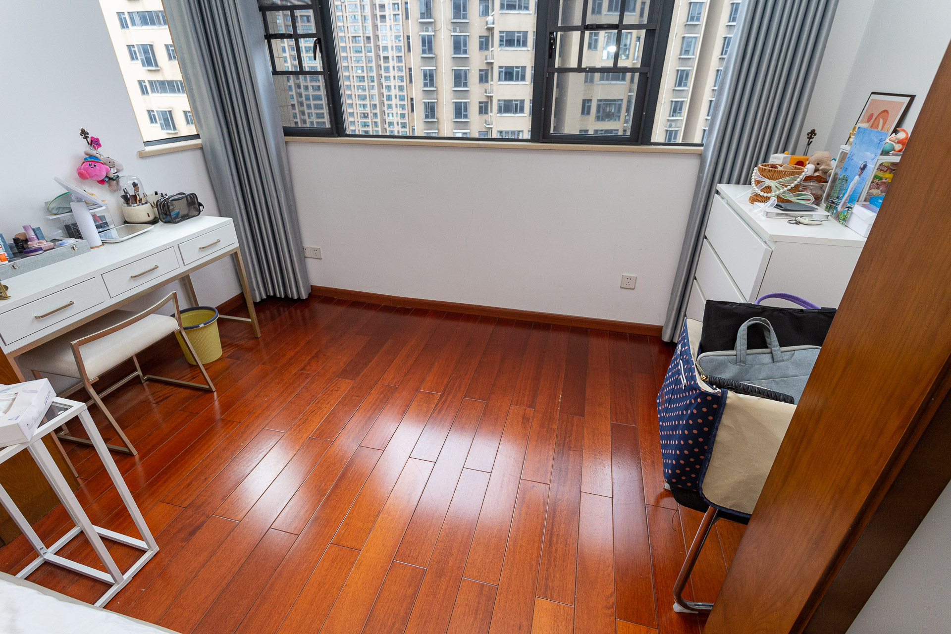 金湘苑(星澜之悦) 5室2厅2卫 165.0万 金湘苑(星澜之悦) 5室2厅2卫 165.0万阳台