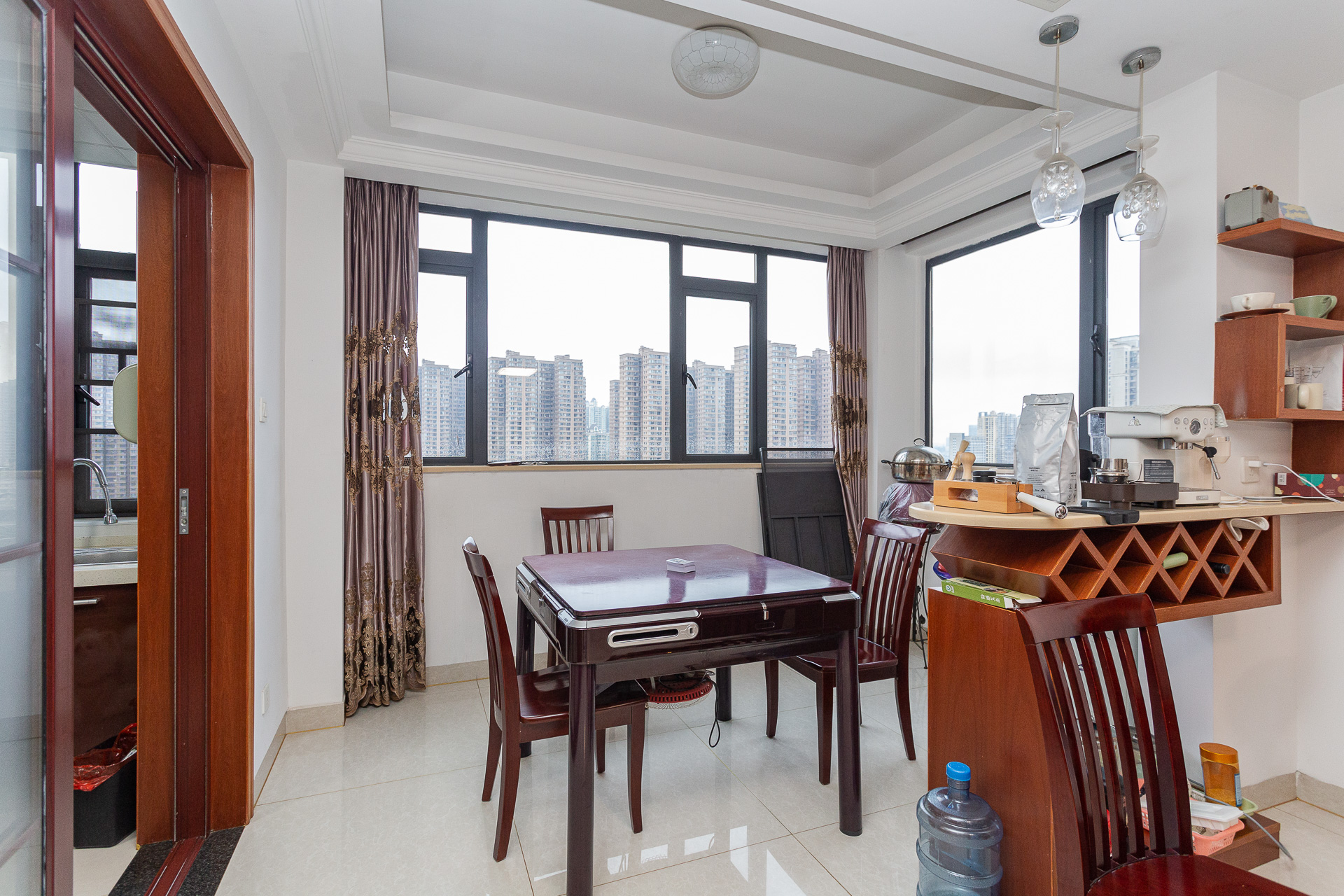 金湘苑(星澜之悦) 5室2厅2卫 165.0万 金湘苑(星澜之悦) 5室2厅2卫 165.0万阳台