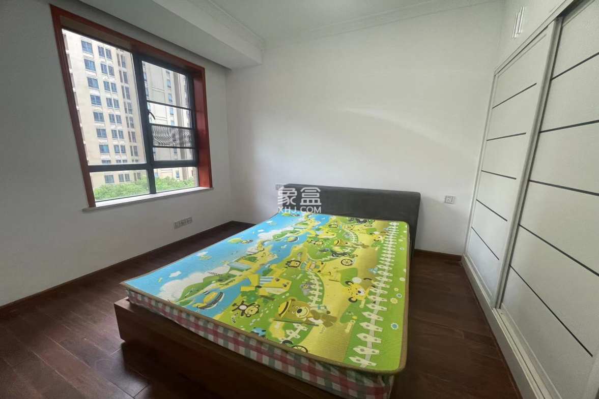 泰山公馆 3室2厅2卫 59.8万 泰山公馆 3室2厅2卫 59.8万室内图