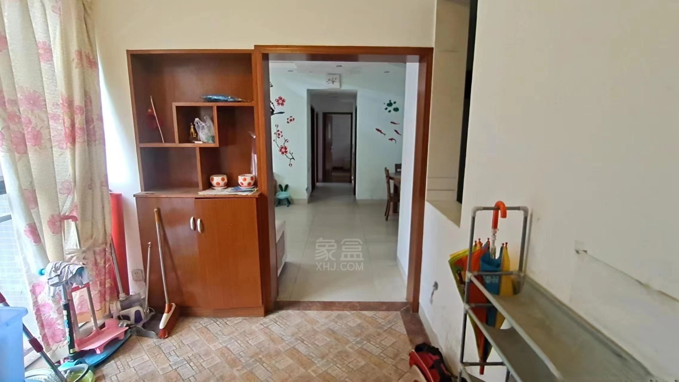 城市风景 3室2厅2卫 72.8万 城市风景 3室2厅2卫 72.8万室内图