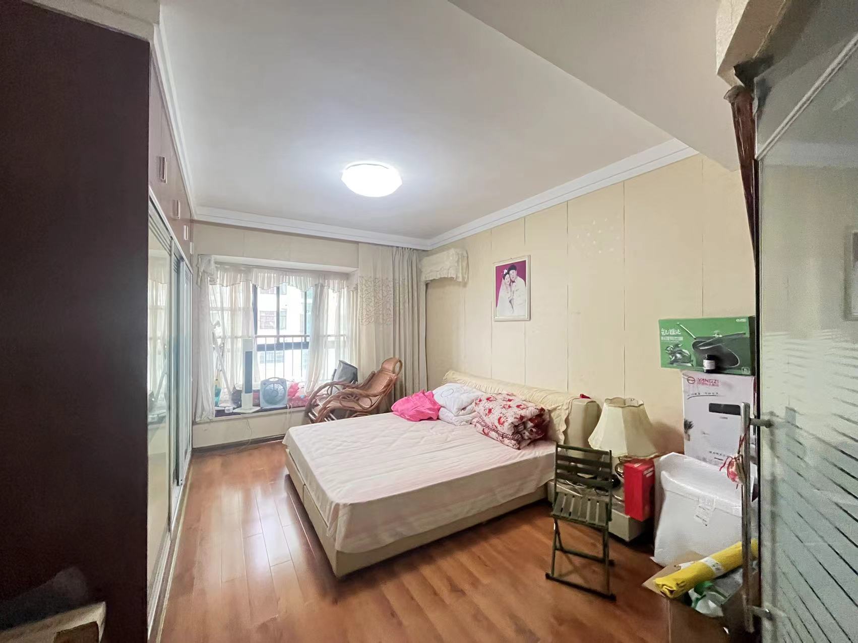 嘉天18号 3室2厅2卫 59.8万 嘉天18号 3室2厅2卫 59.8万室内图