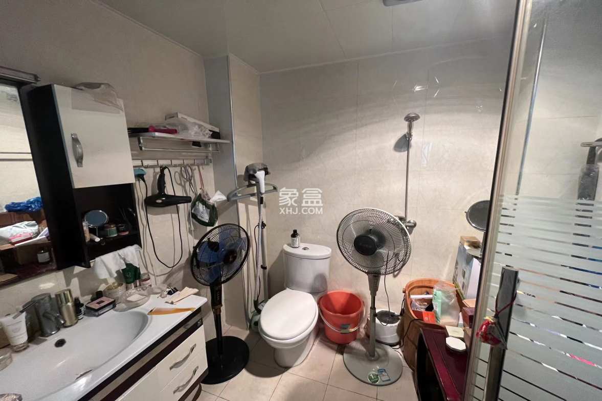 嘉天18号 3室2厅2卫 59.8万 嘉天18号 3室2厅2卫 59.8万室内图