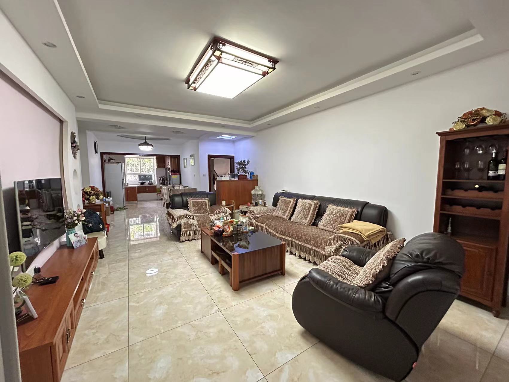 天泰花园(就是天泰小区) 3室2厅2卫 50.0万 天泰花园(就是天泰小区) 3室2厅2卫 50.0万室内图