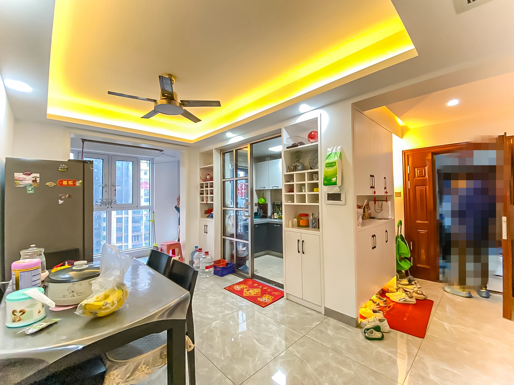 荣盛花语城  4室2厅2卫    130.0万 荣盛花语城  4室2厅2卫    130.0万客厅