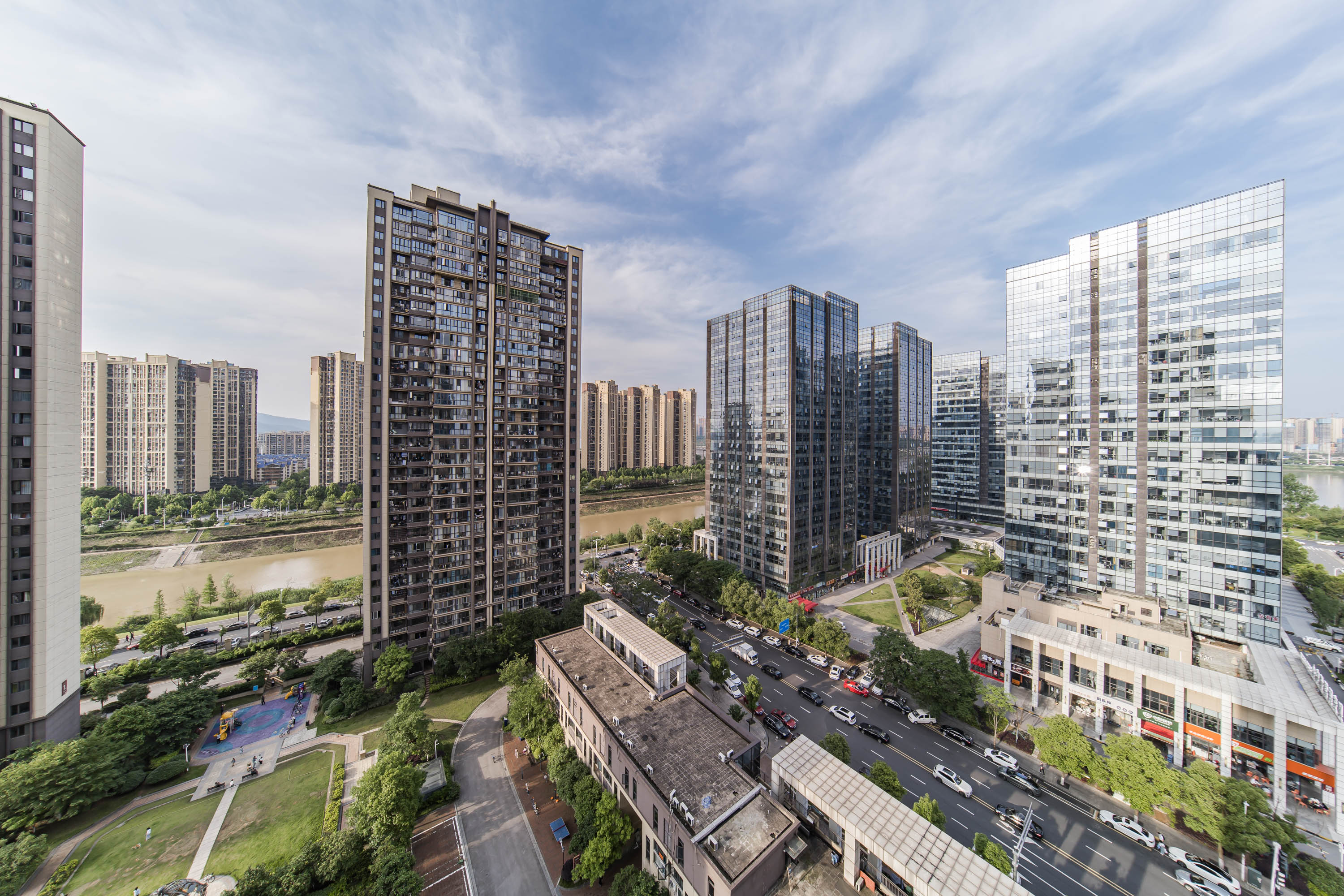 奥克斯滨仕花园（奥克斯洋湖广场/奥克斯中心）  3室2厅2卫   178.00万其他