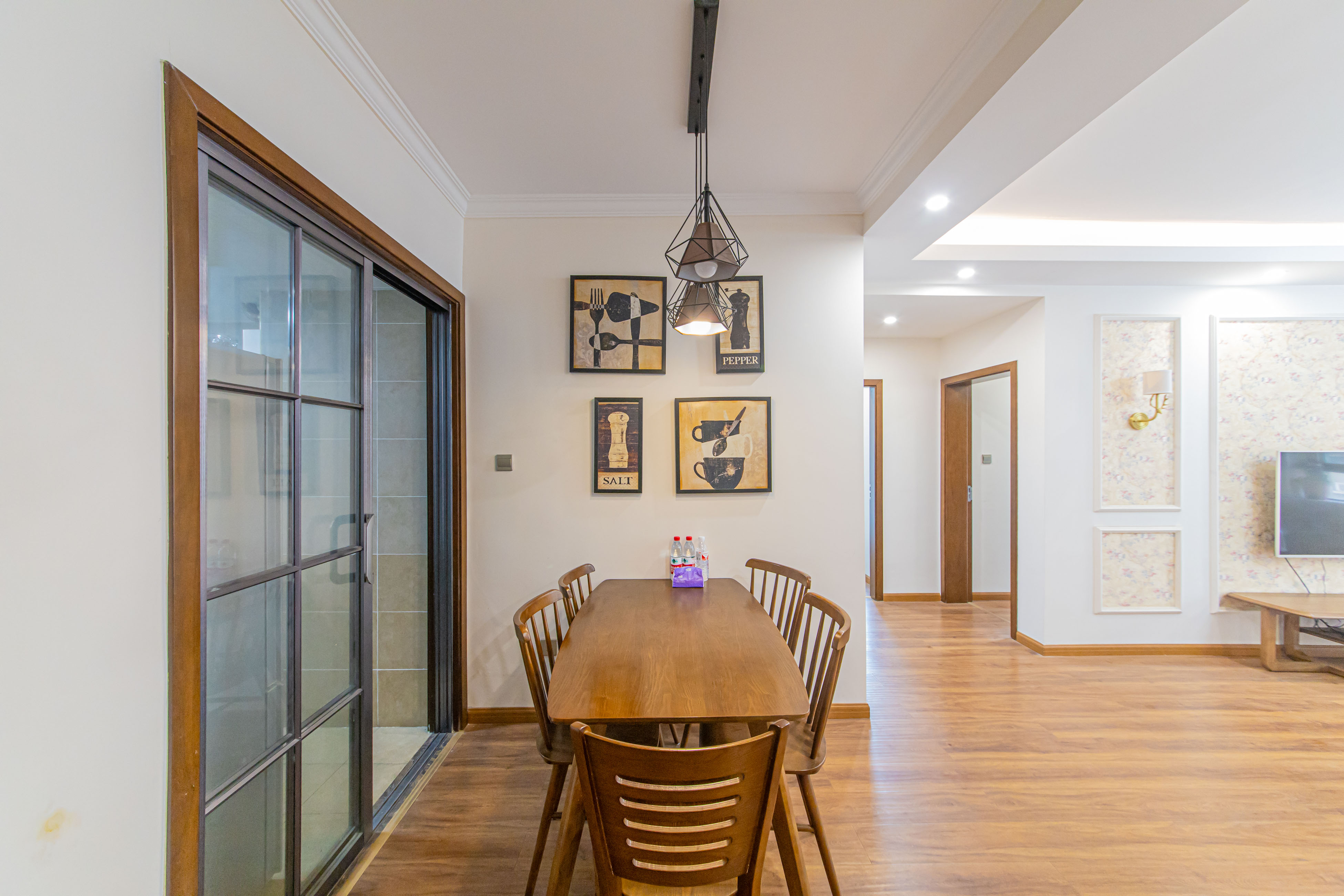 北辰中央公园B区  3室2厅1卫    105.0万 北辰中央公园B区  3室2厅1卫    105.0万客厅